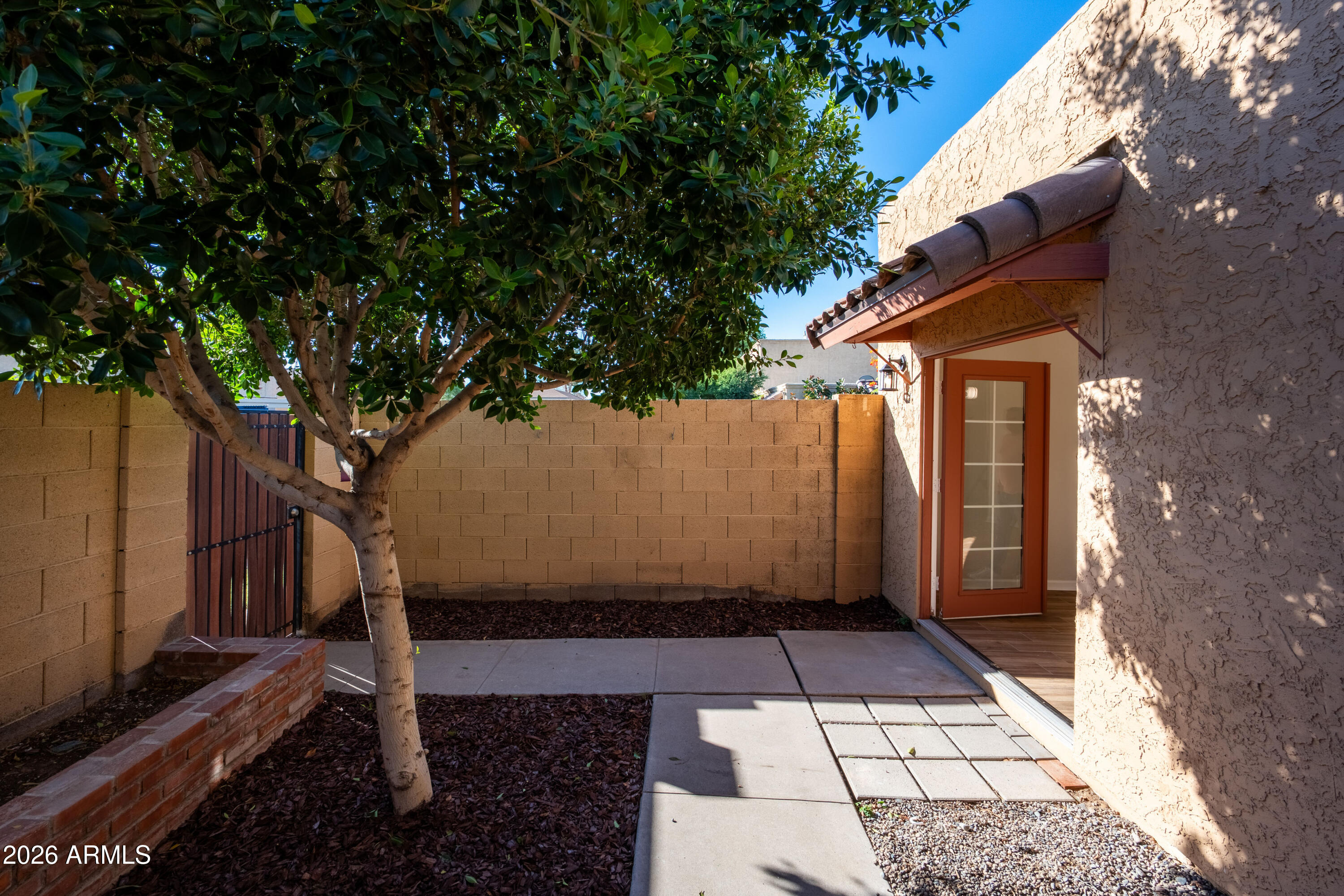 948 S Alma School Road 136
