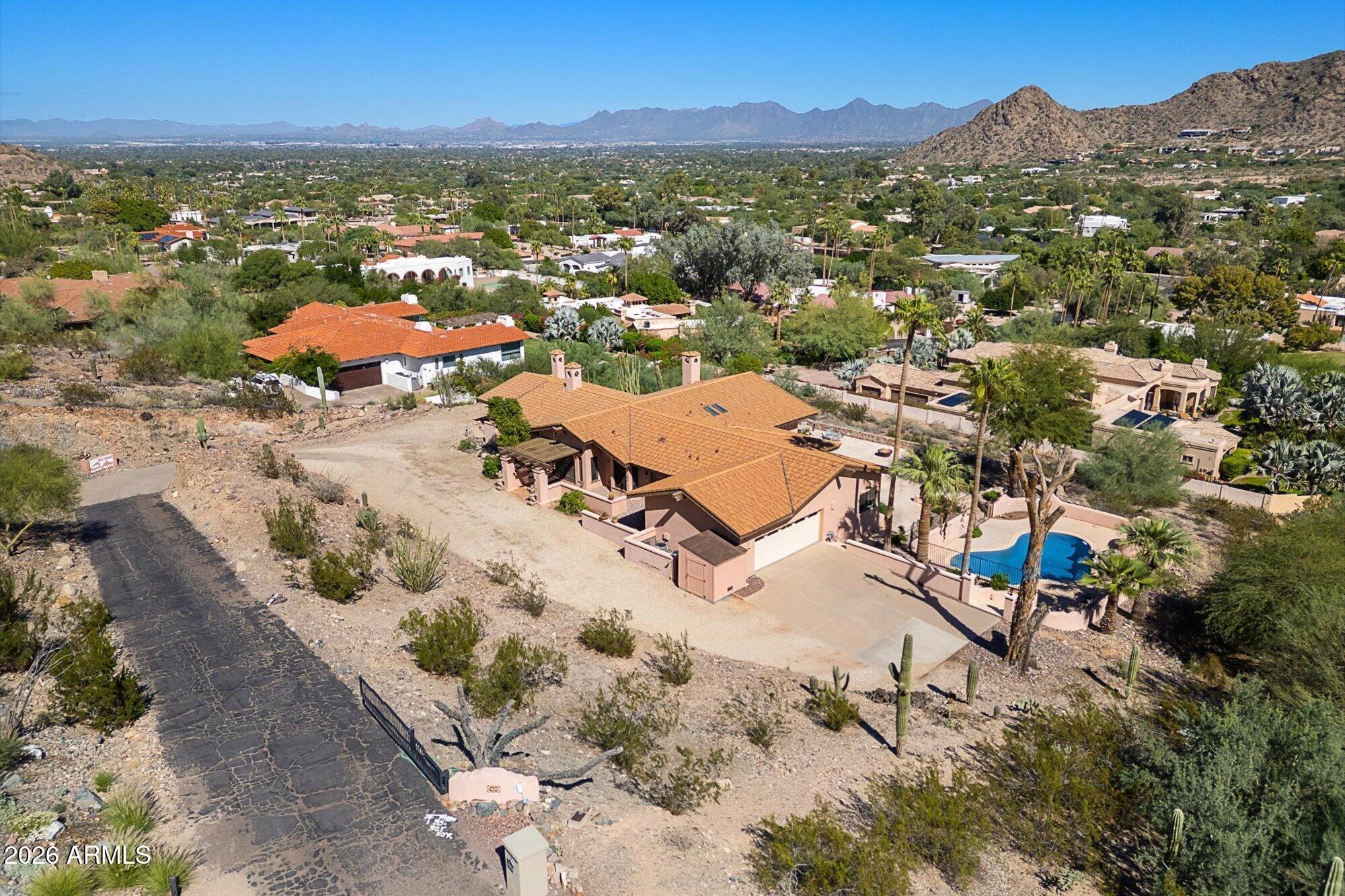 7600 N MOONLIGHT Lane