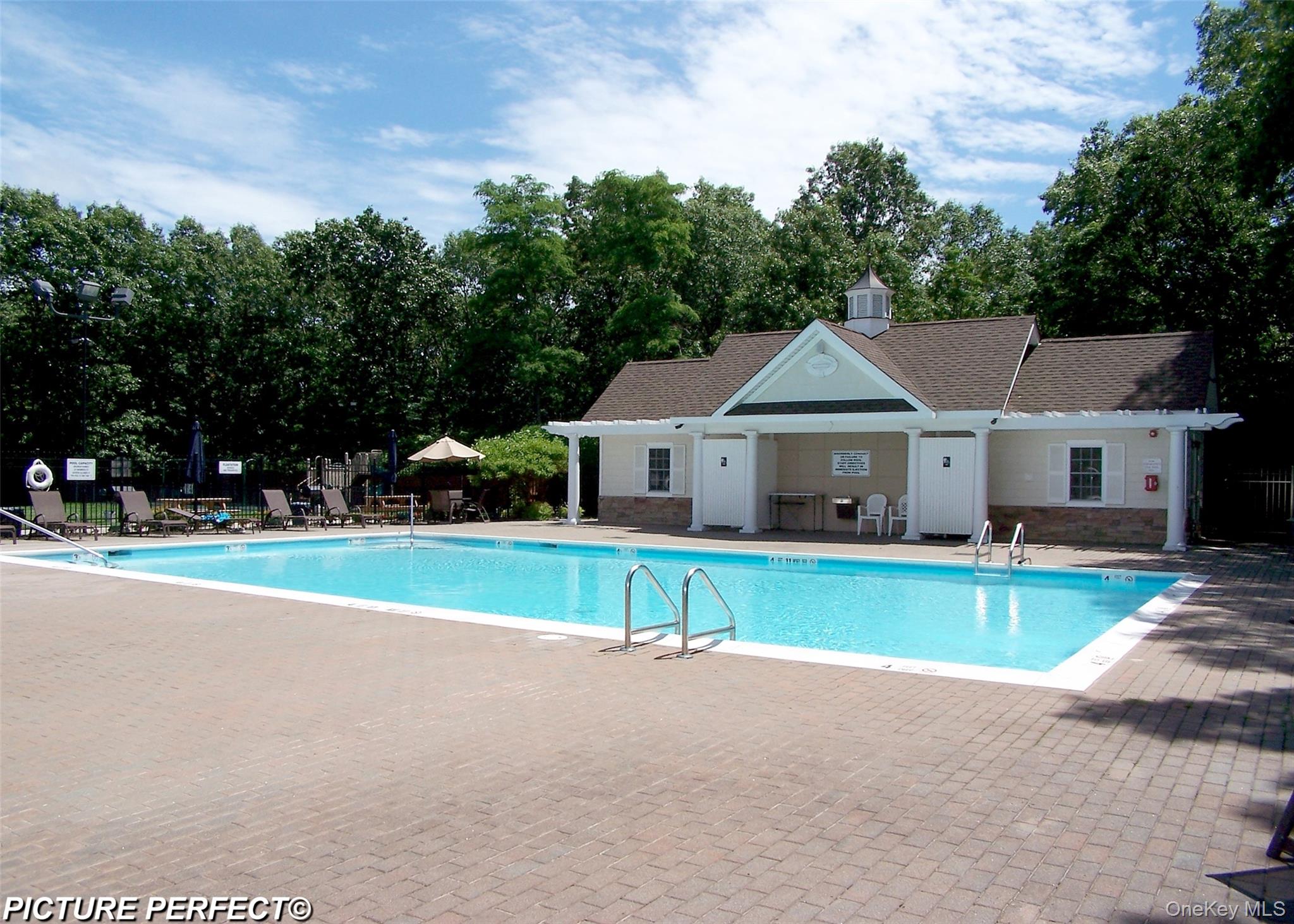 460 Old Town Road Unit: 27 P