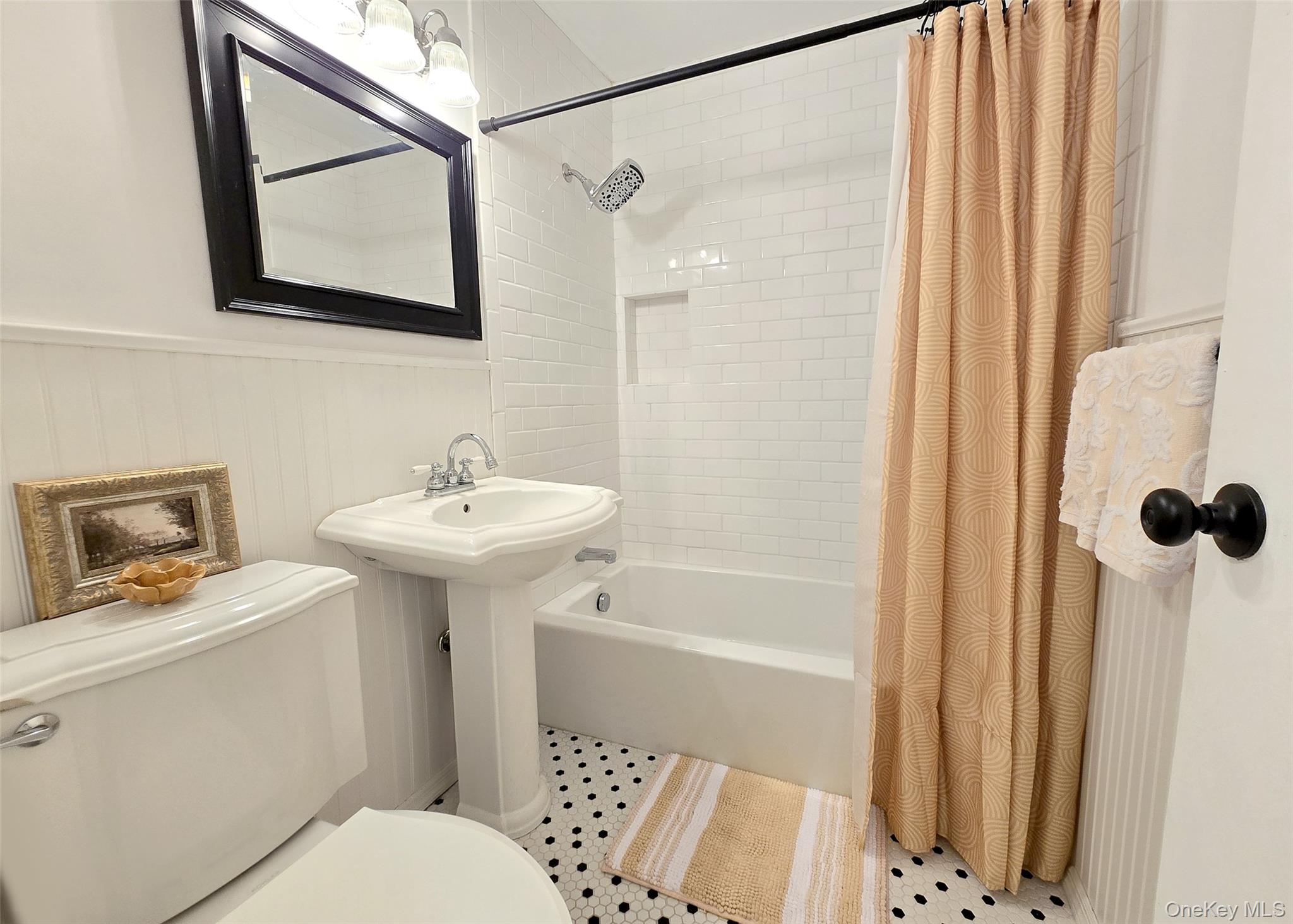 460 Old Town Road Unit: 27 P