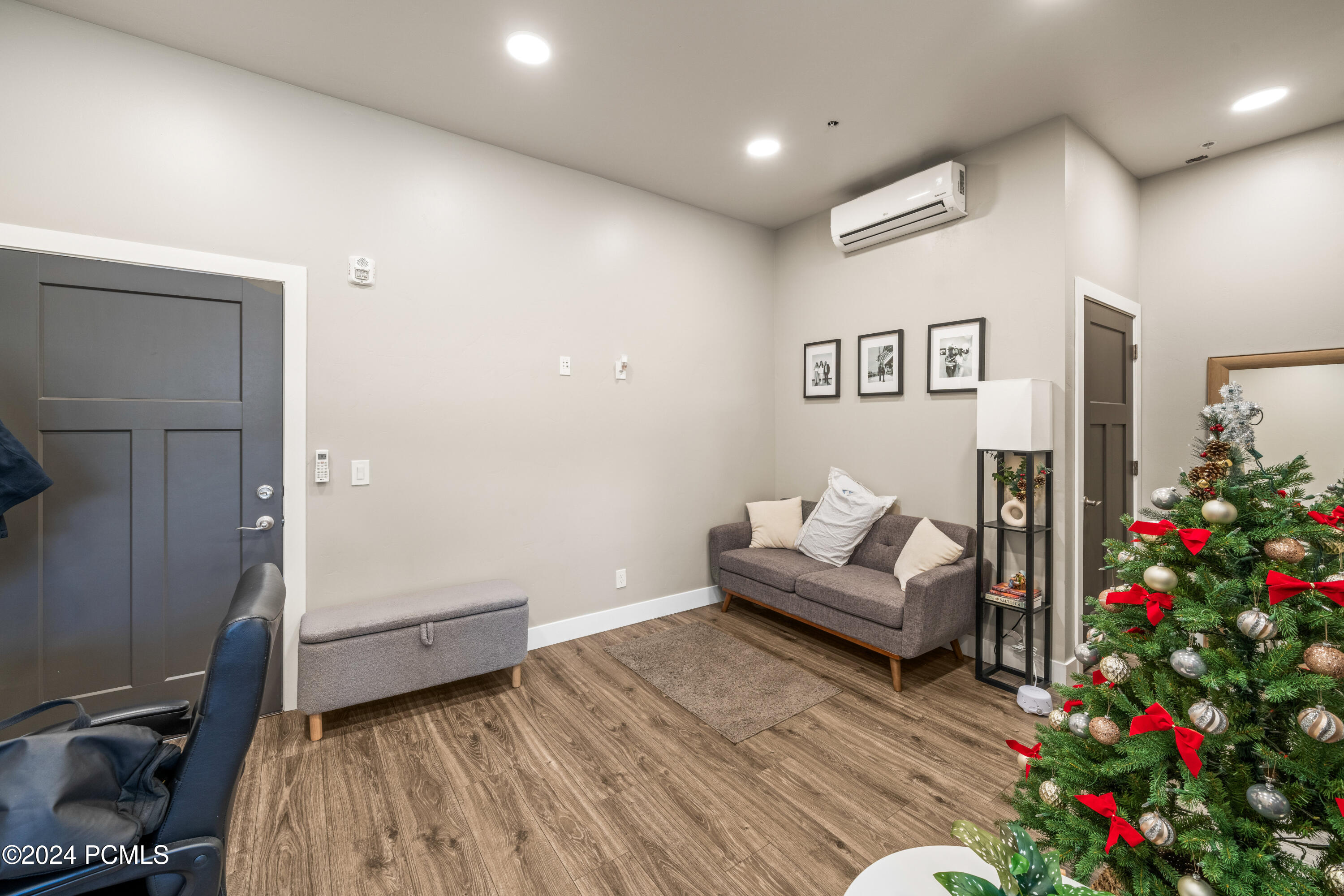 4554 Forestdale Drive, #32
