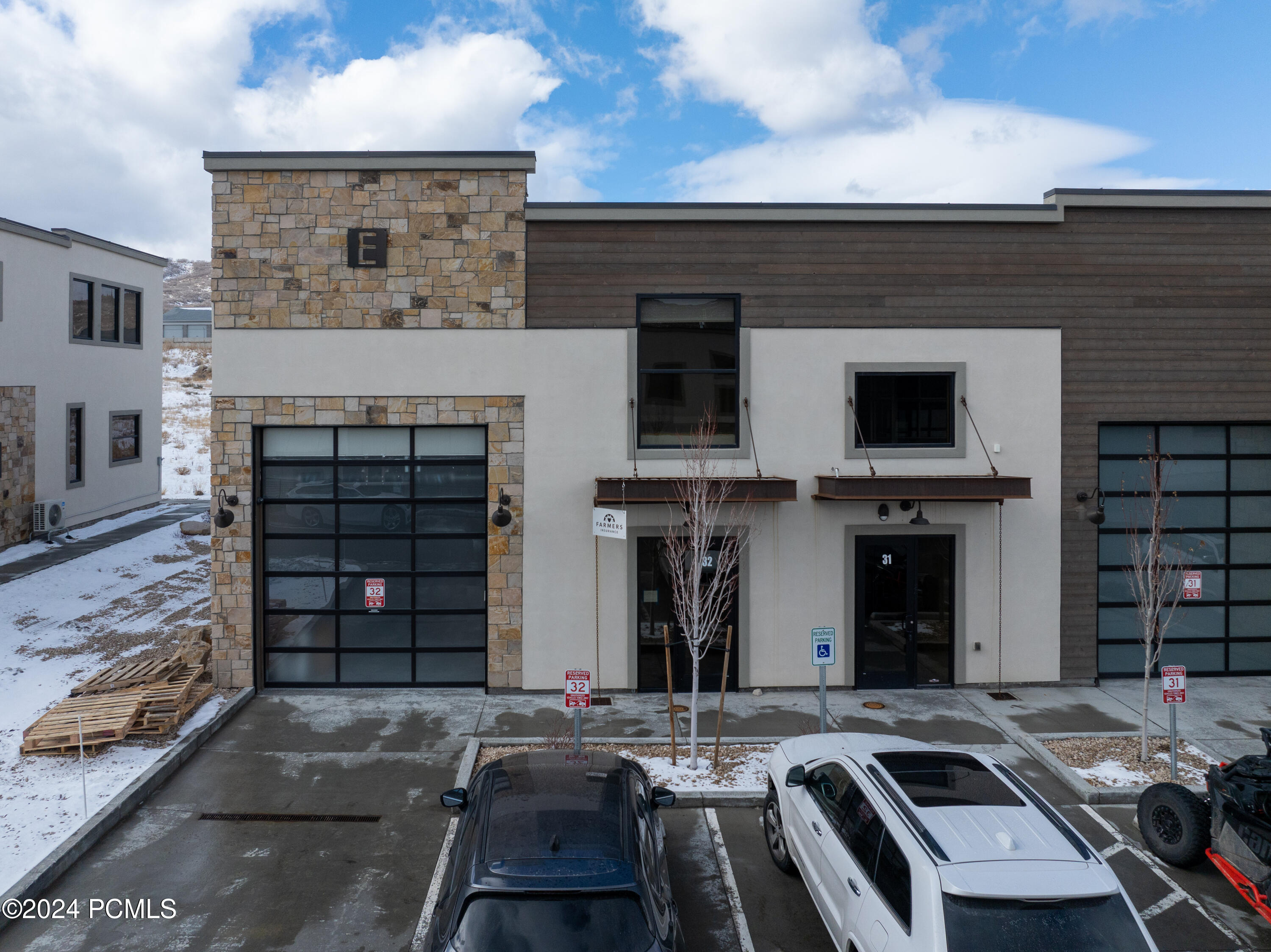 4554 Forestdale Drive, #32