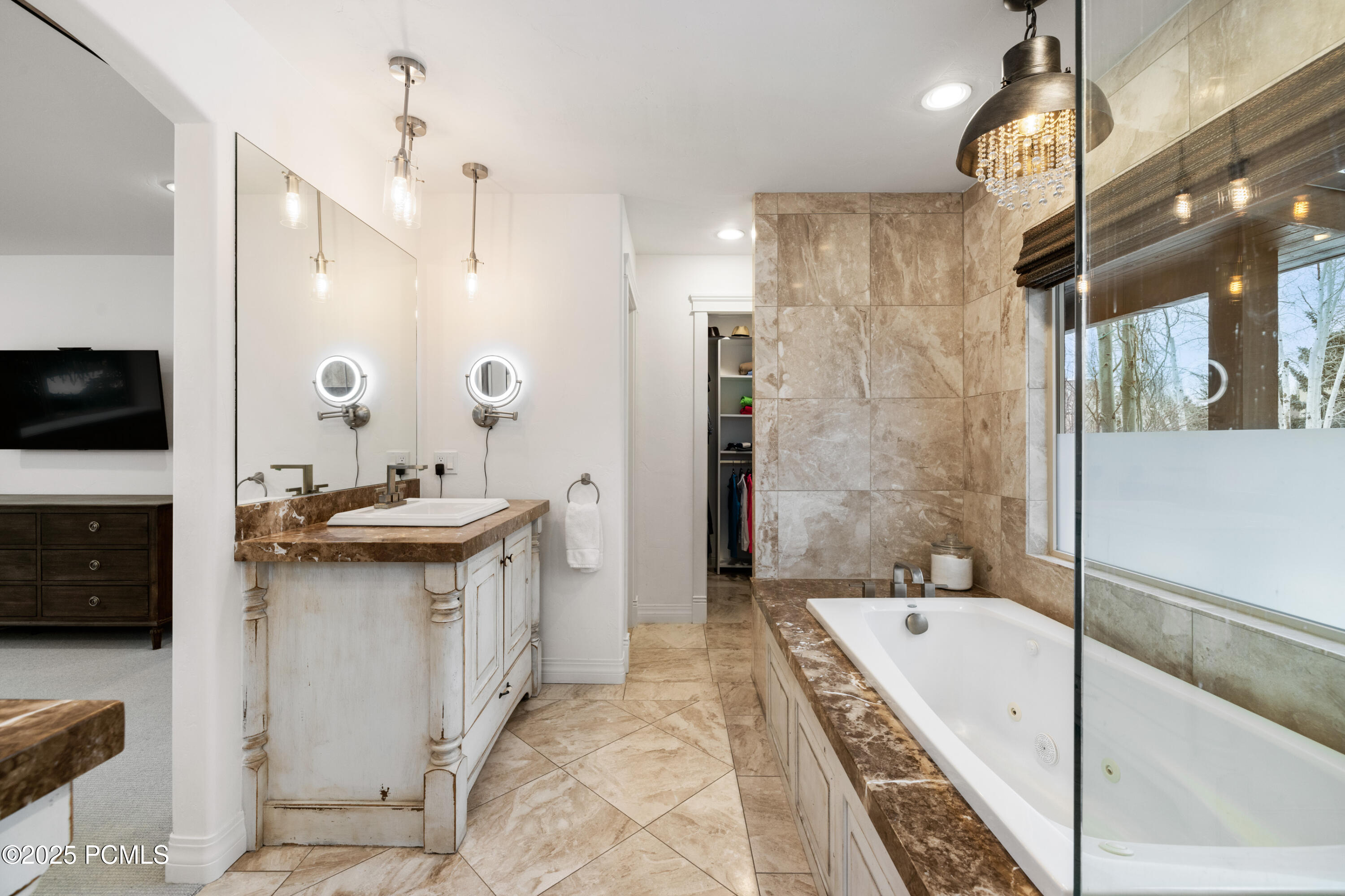 858 Red Maple Court
