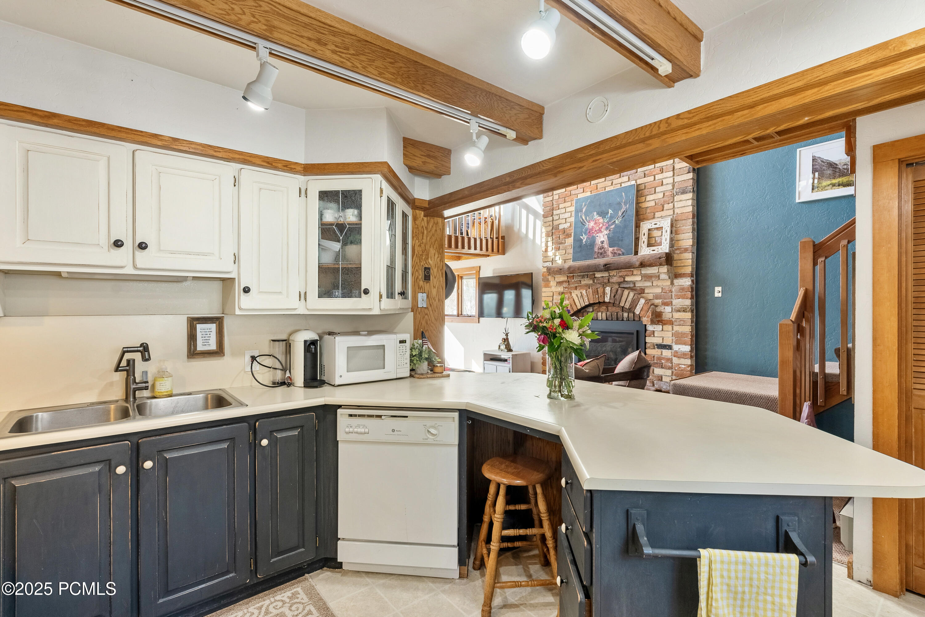 2480 W Snake Creek Road