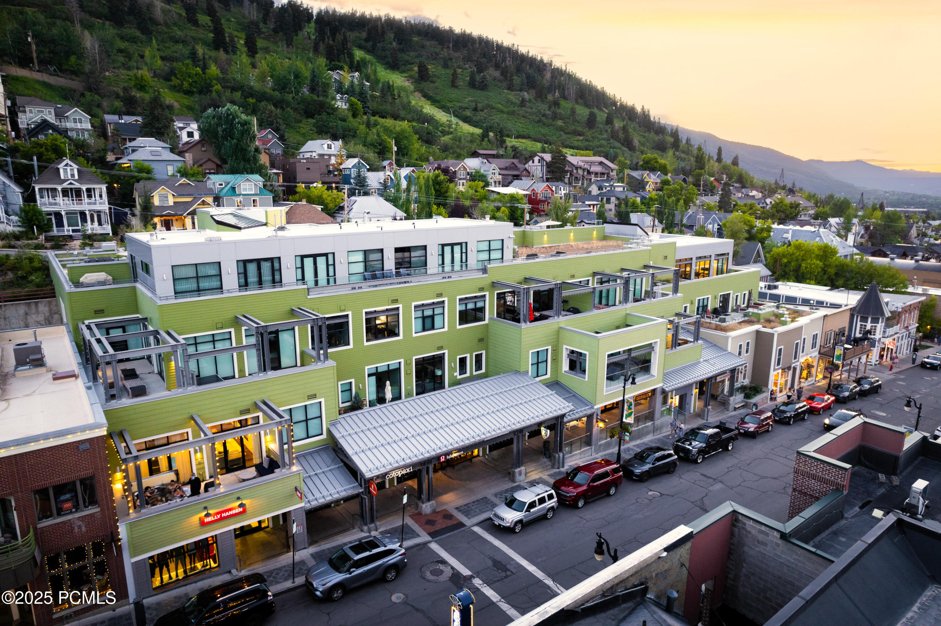 333 Main Street, 23