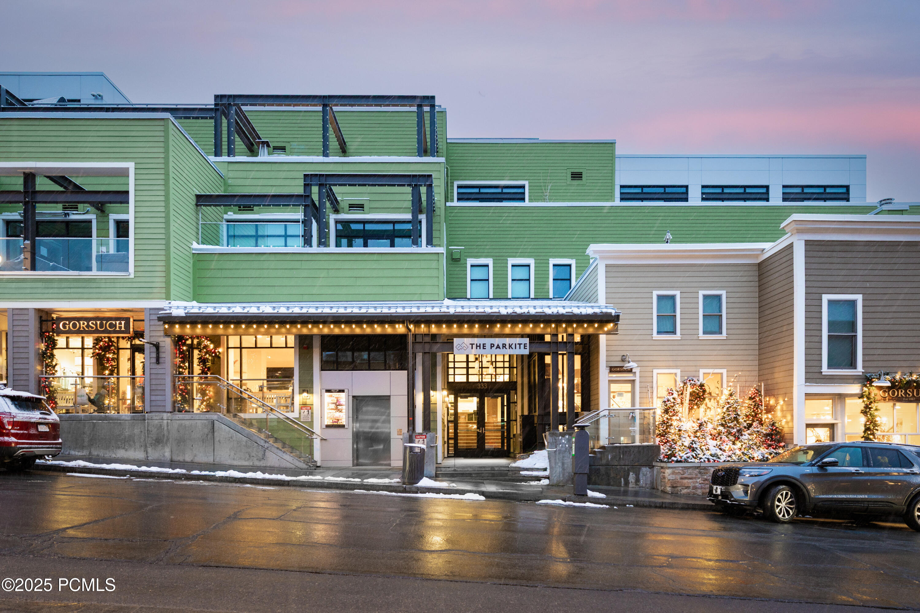 333 Main Street, 23