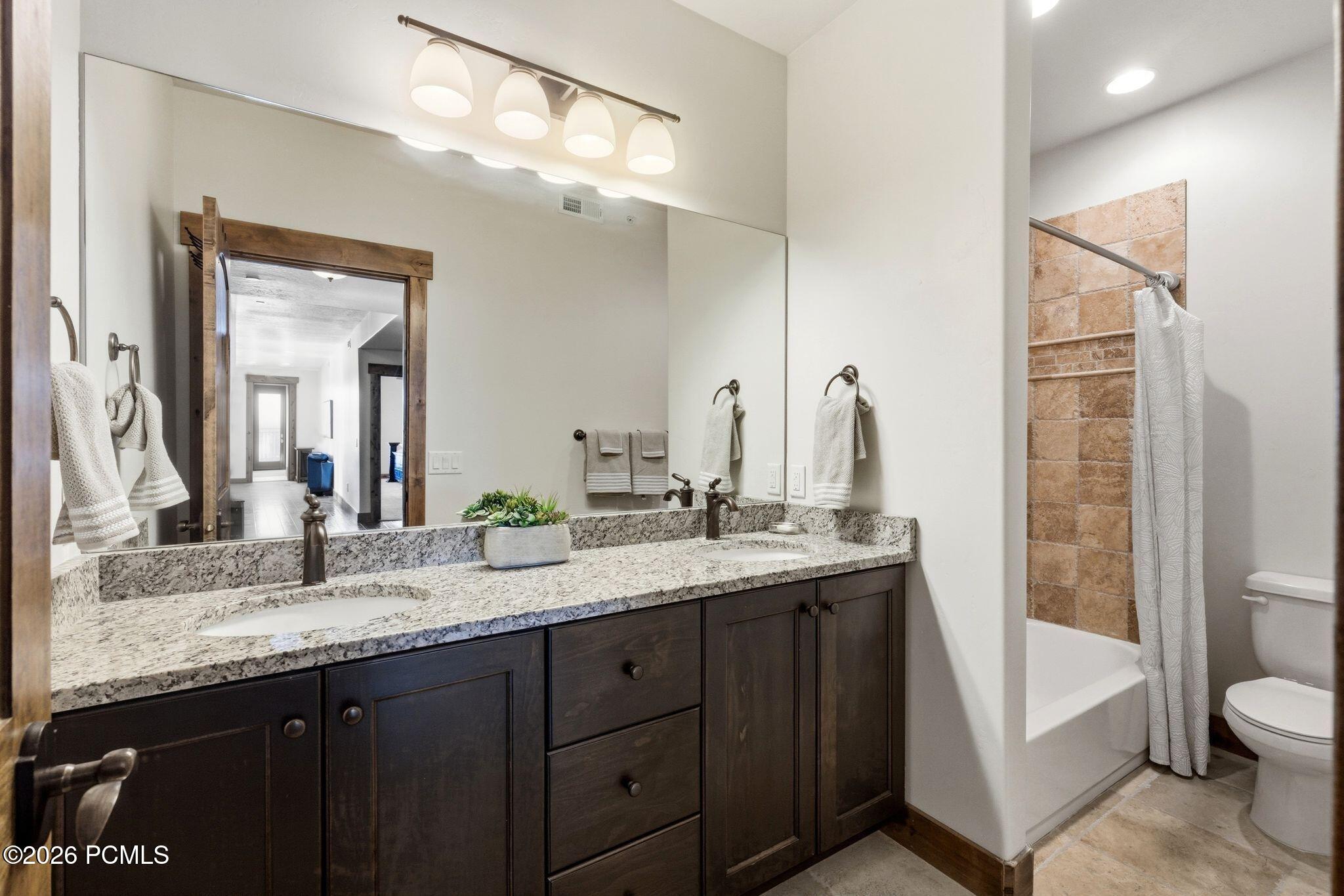 9855 N Vista Drive Unit 104