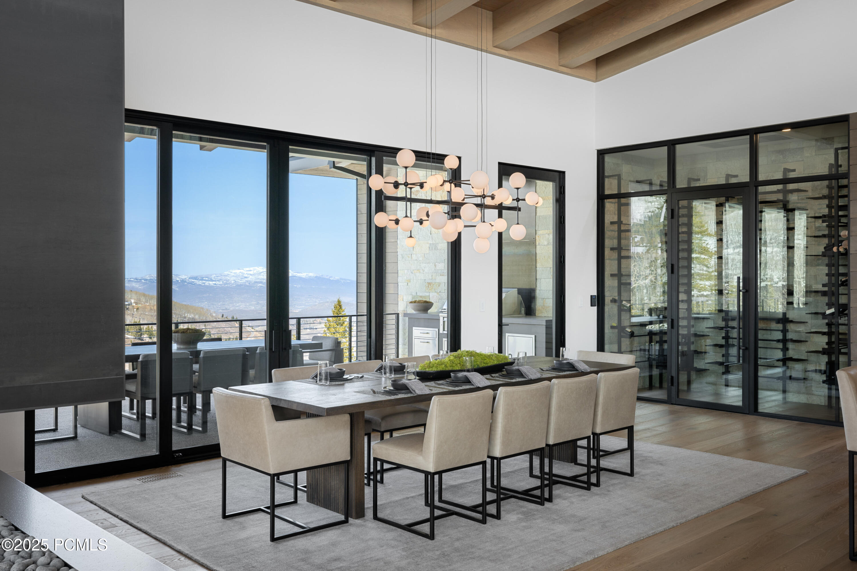 8903 Moonshadow Court