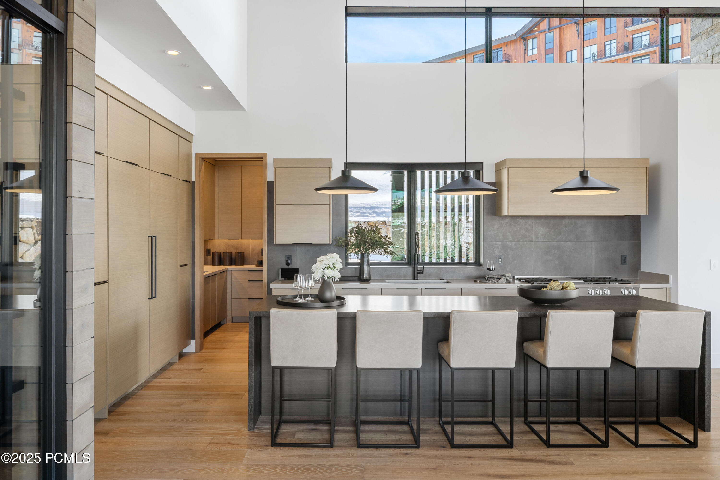 8903 Moonshadow Court