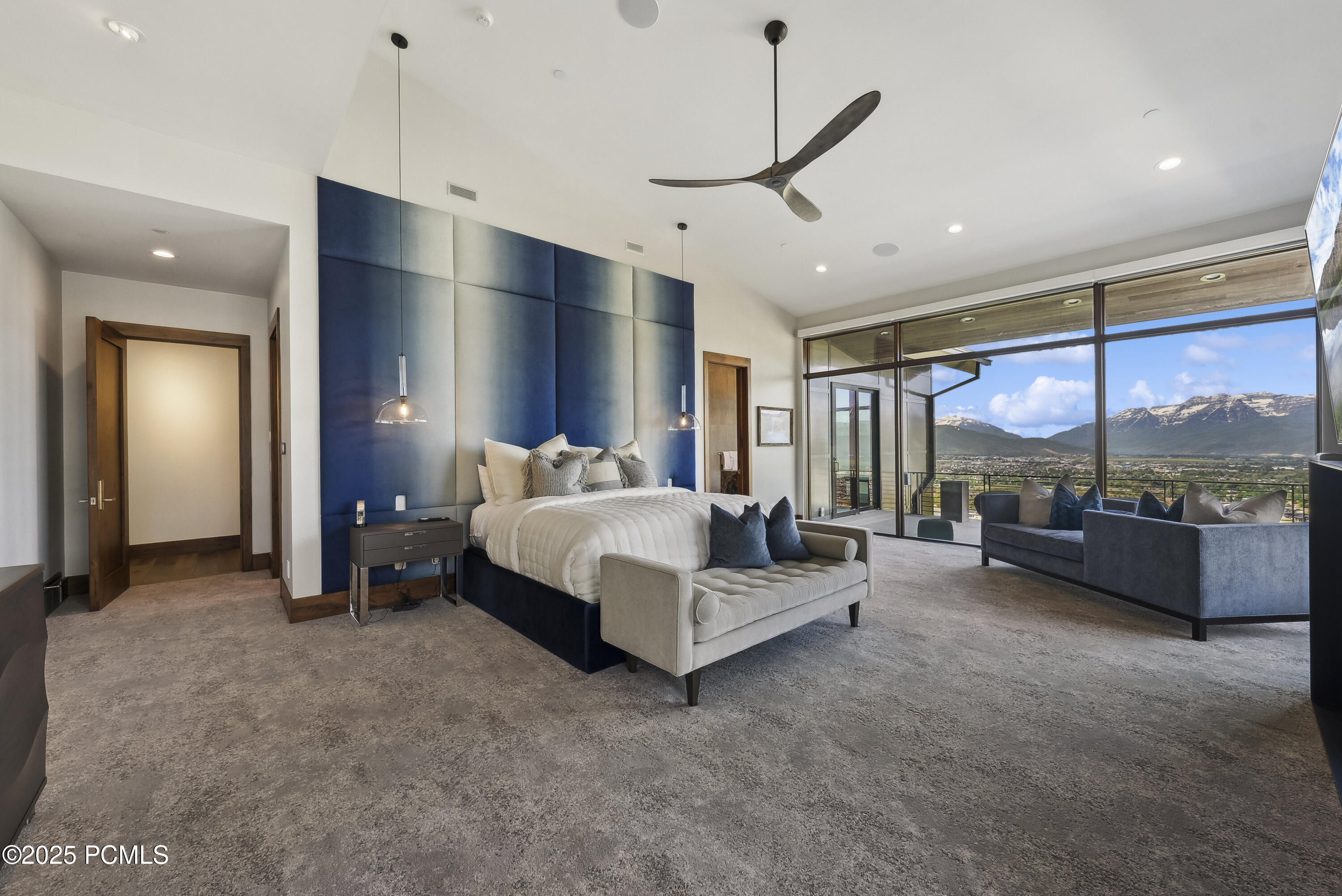 831 N Explorer Peak Drive