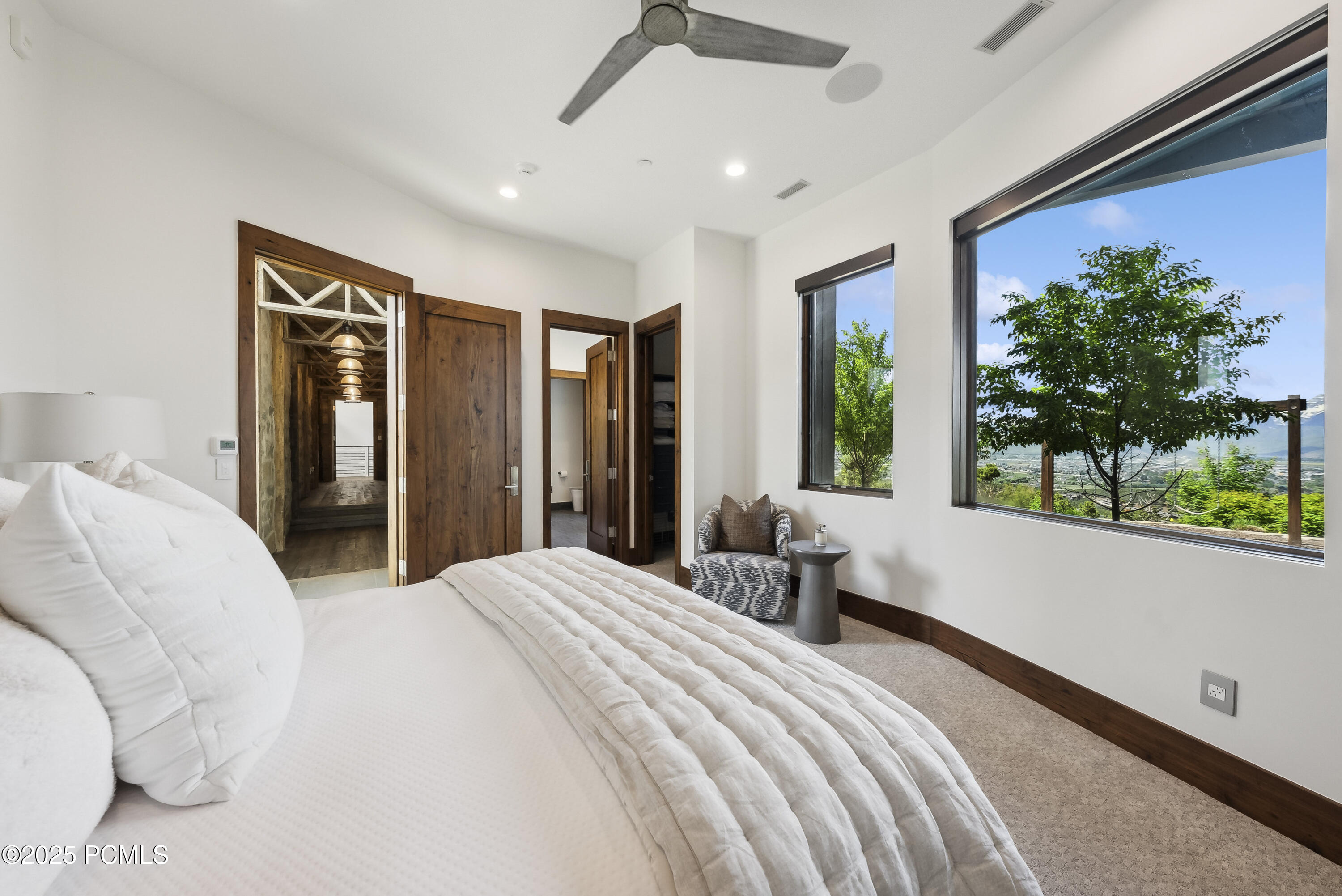 831 N Explorer Peak Drive