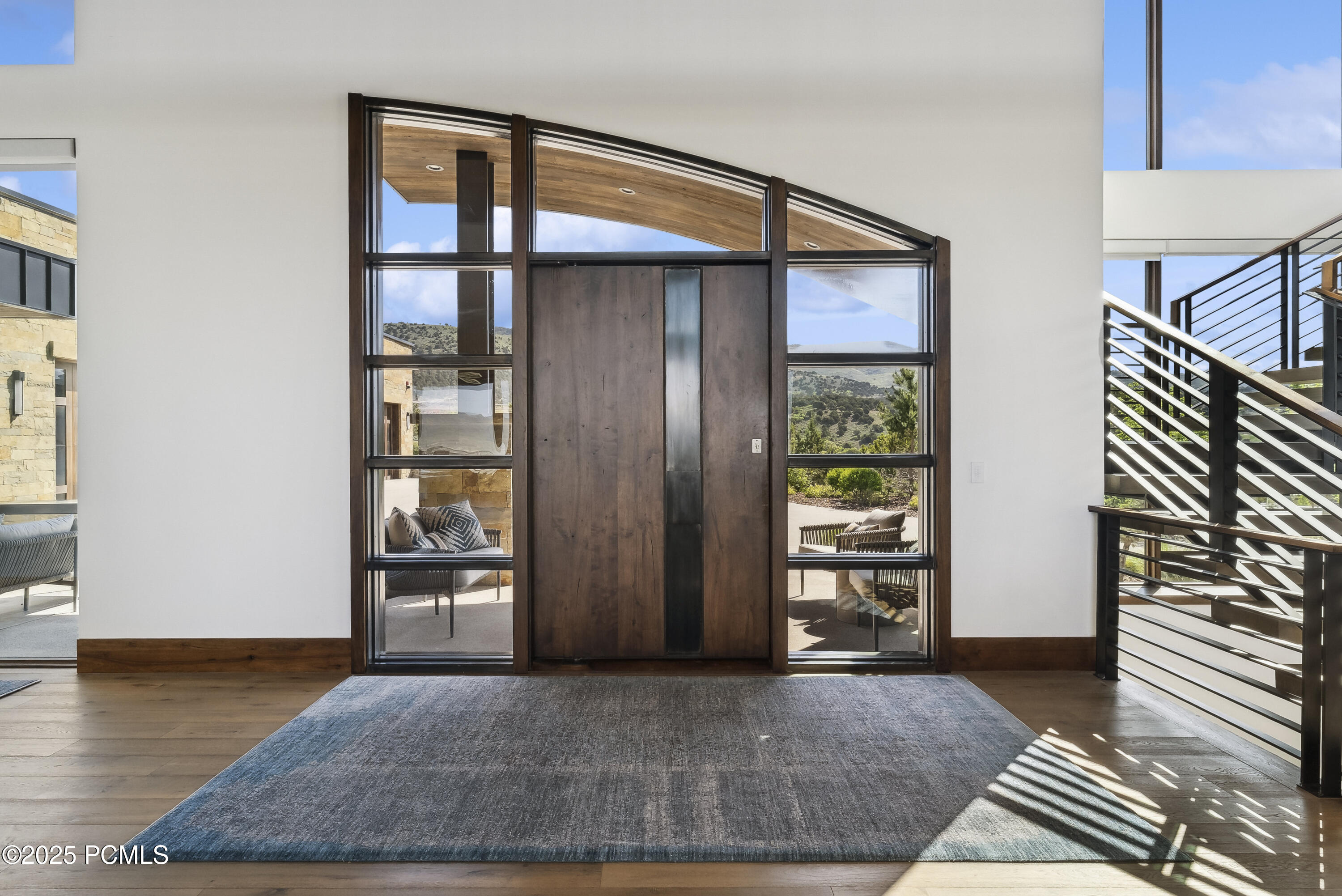 831 N Explorer Peak Drive