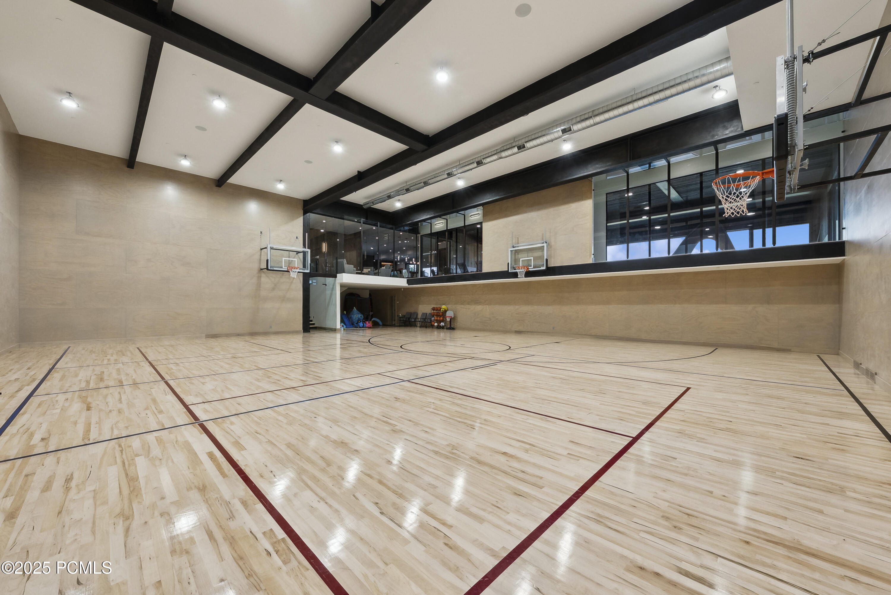 831 N Explorer Peak Drive