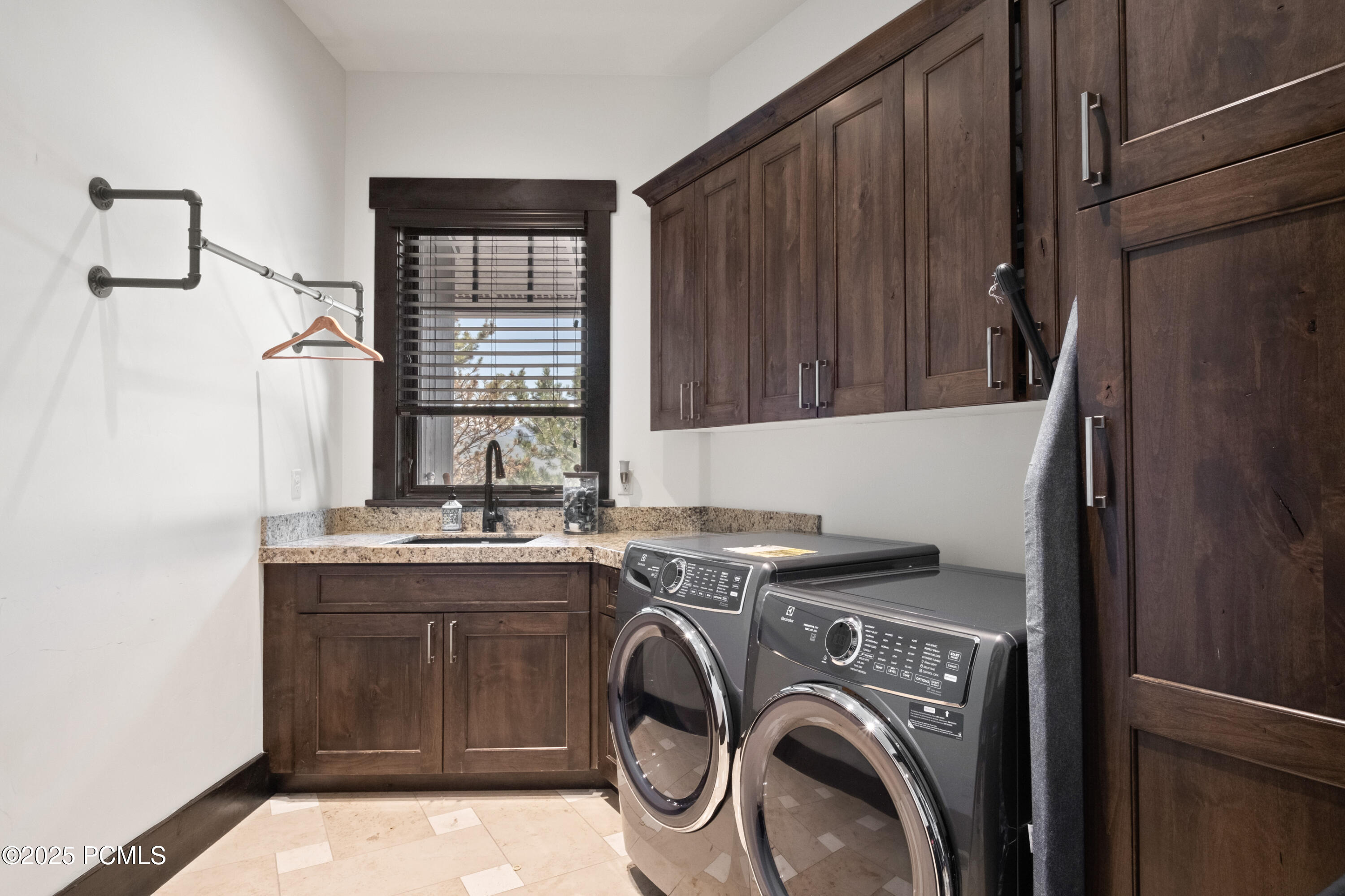 1097 Explorer Peak Drive Drive