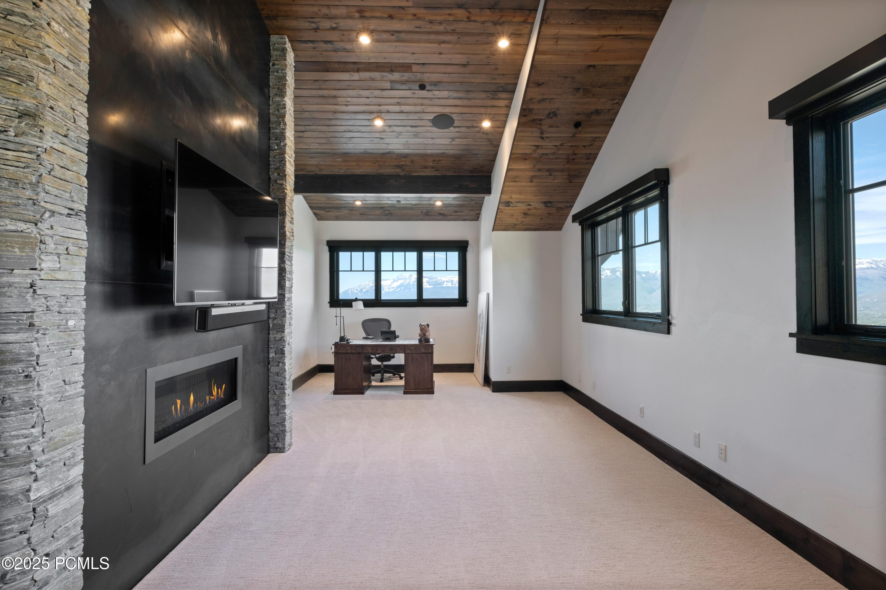 1097 Explorer Peak Drive Drive