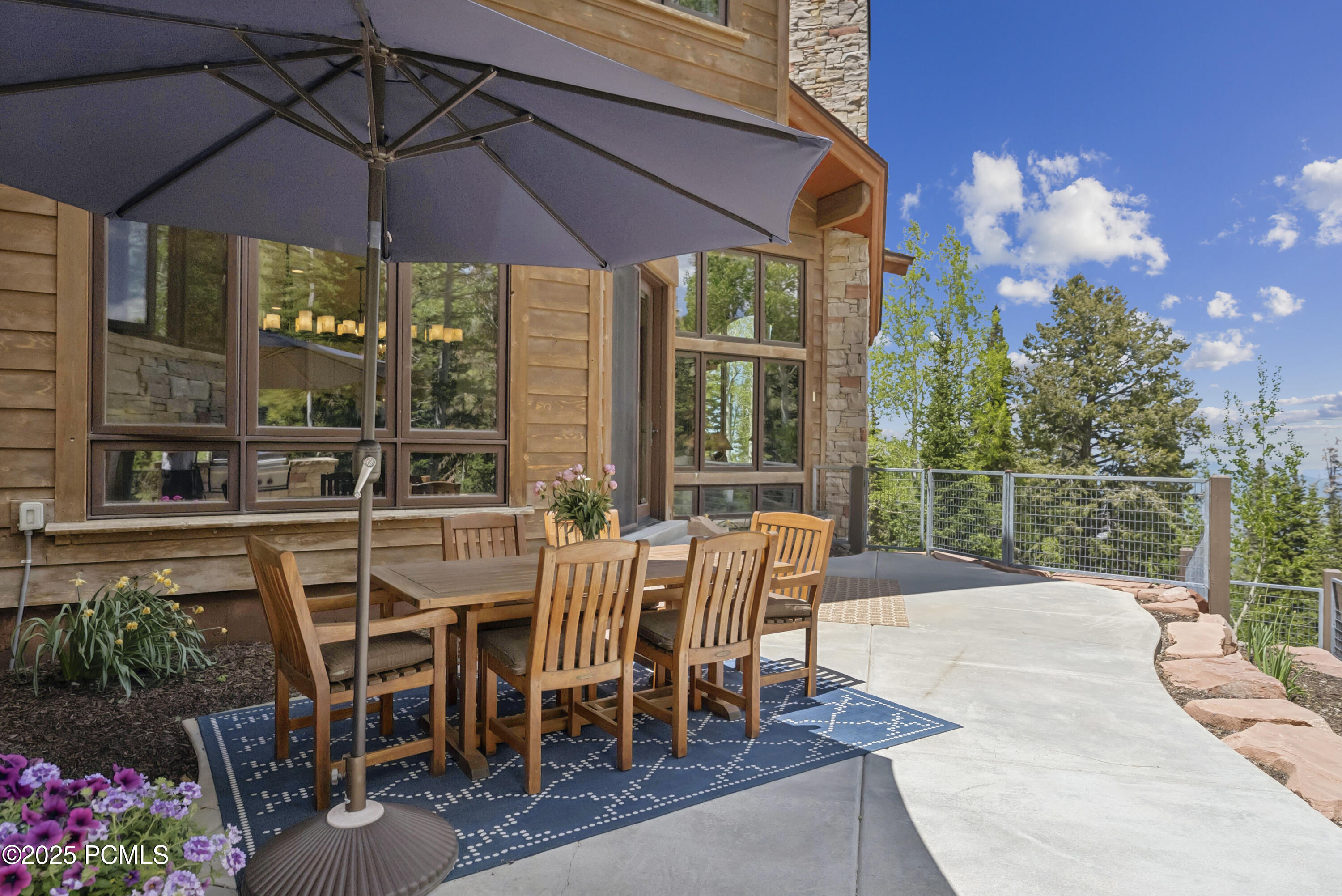 147 White Pine Canyon Road