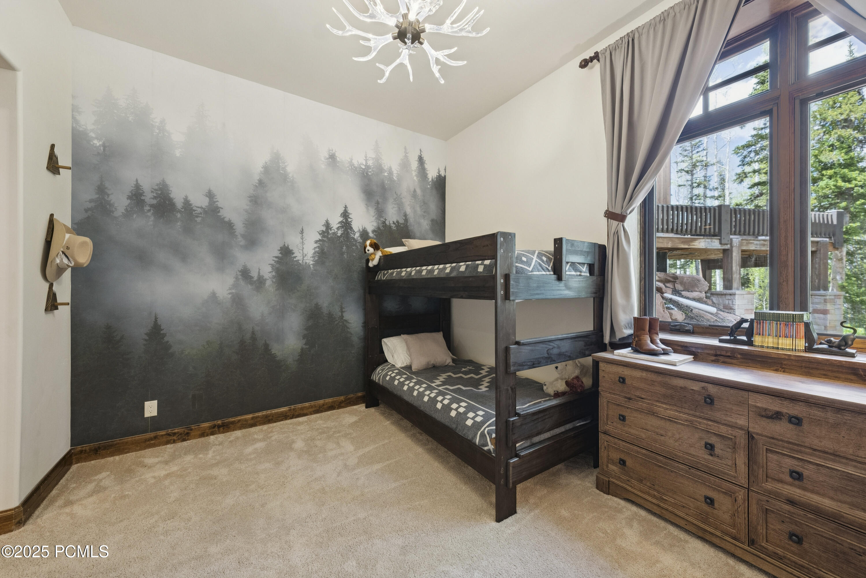 147 White Pine Canyon Road