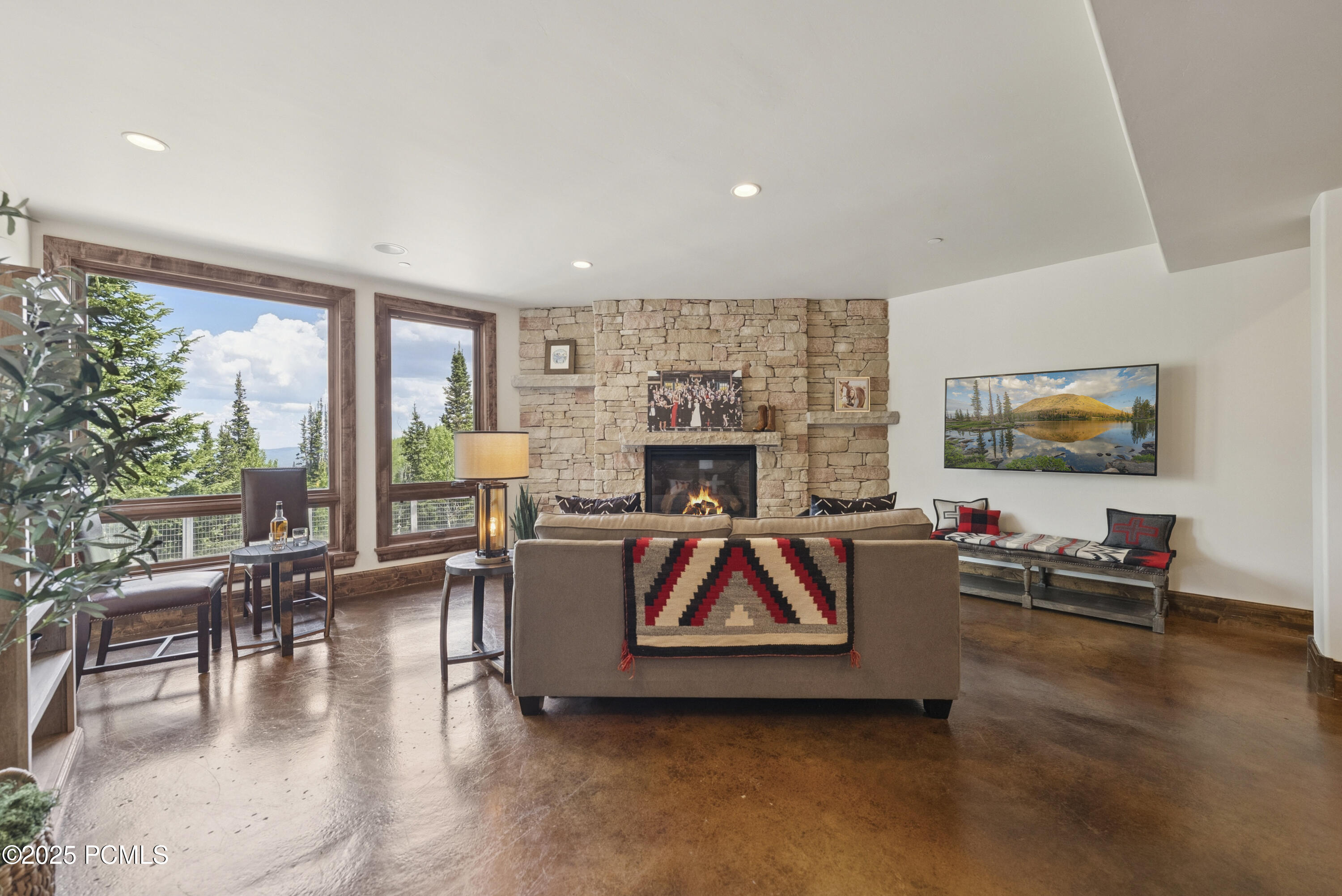 147 White Pine Canyon Road