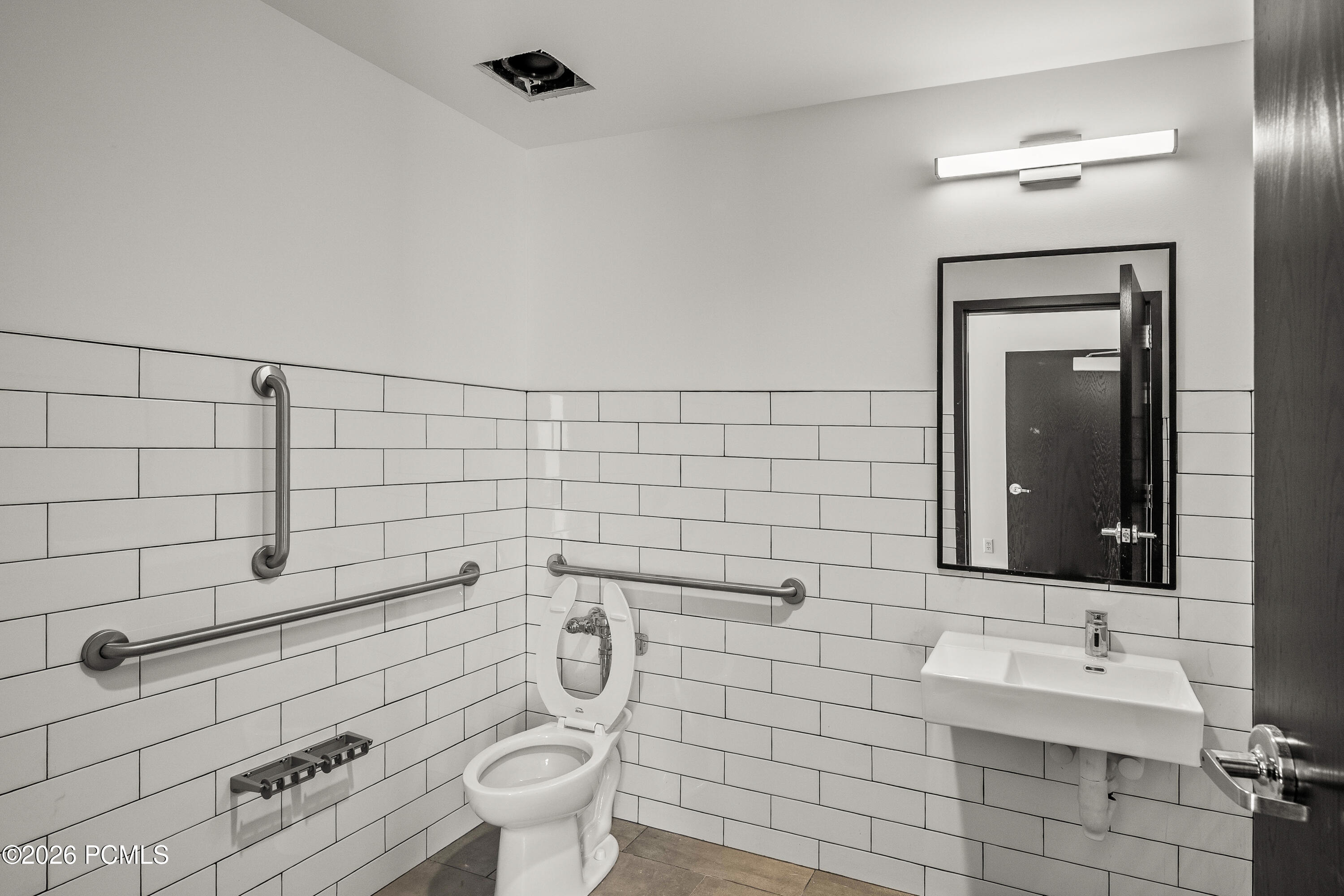 4518 N Forestdale Drive, 50