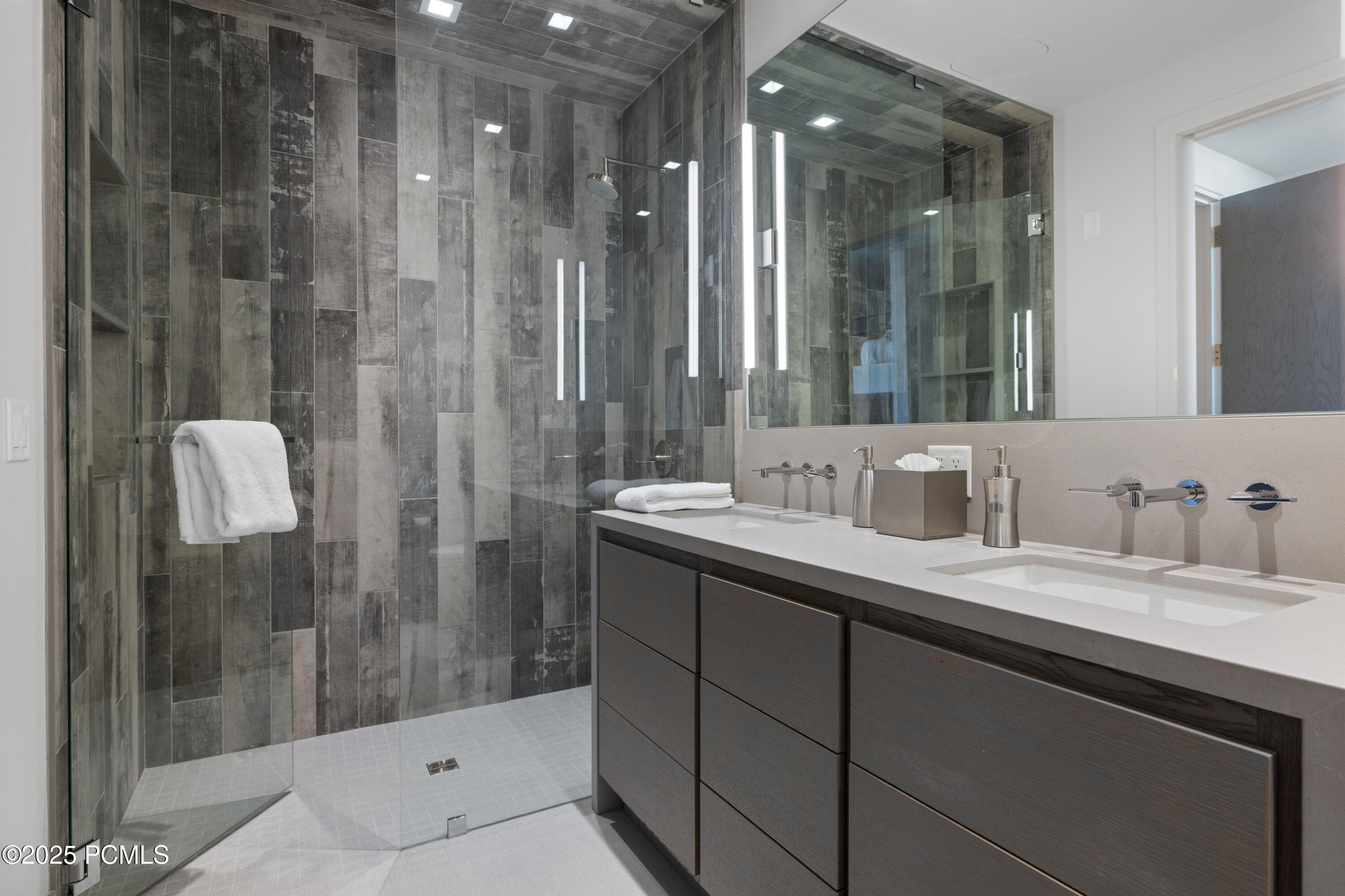 8910 Empire Club Drive, 603