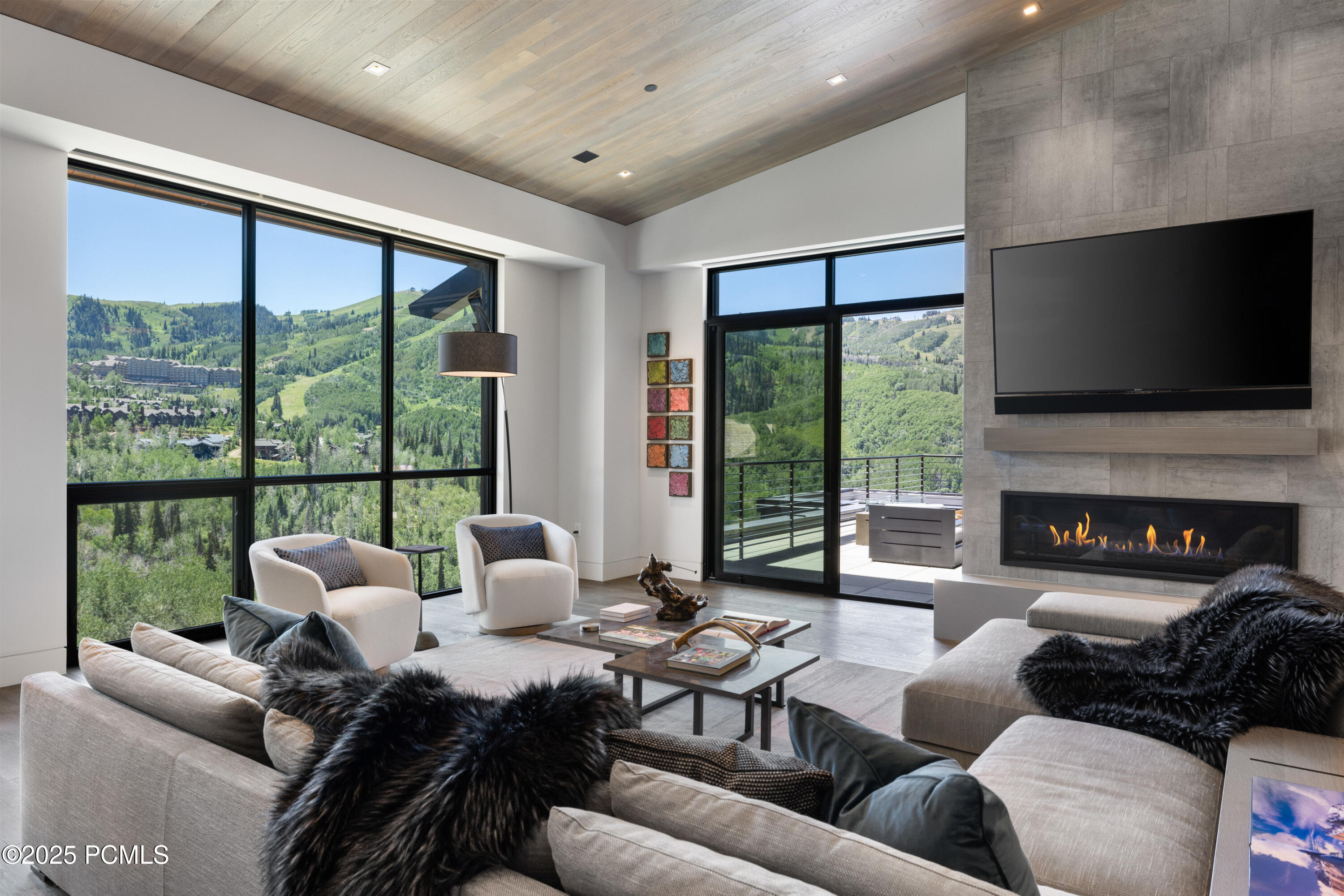 8910 Empire Club Drive, 603