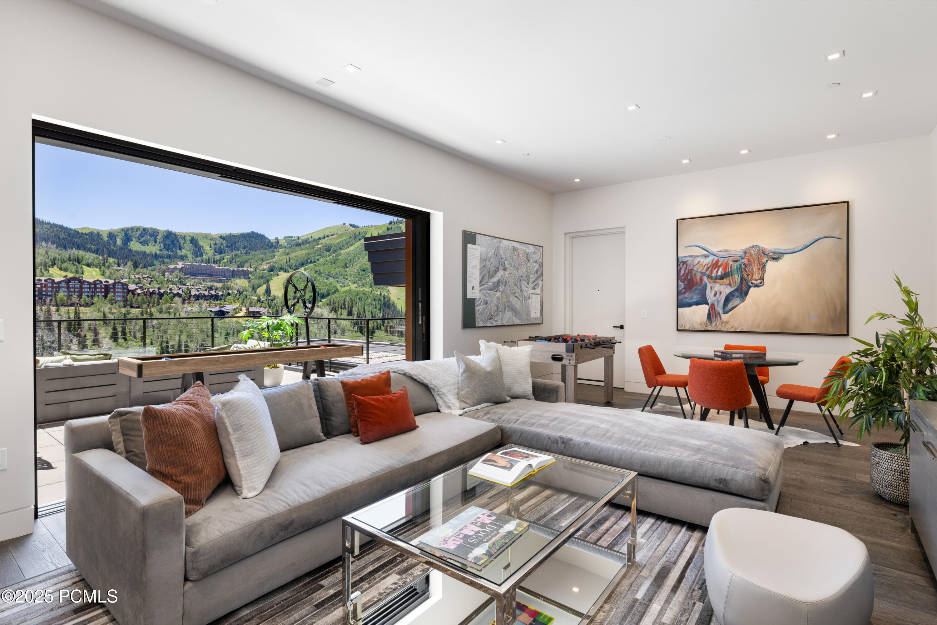 8910 Empire Club Drive, 603