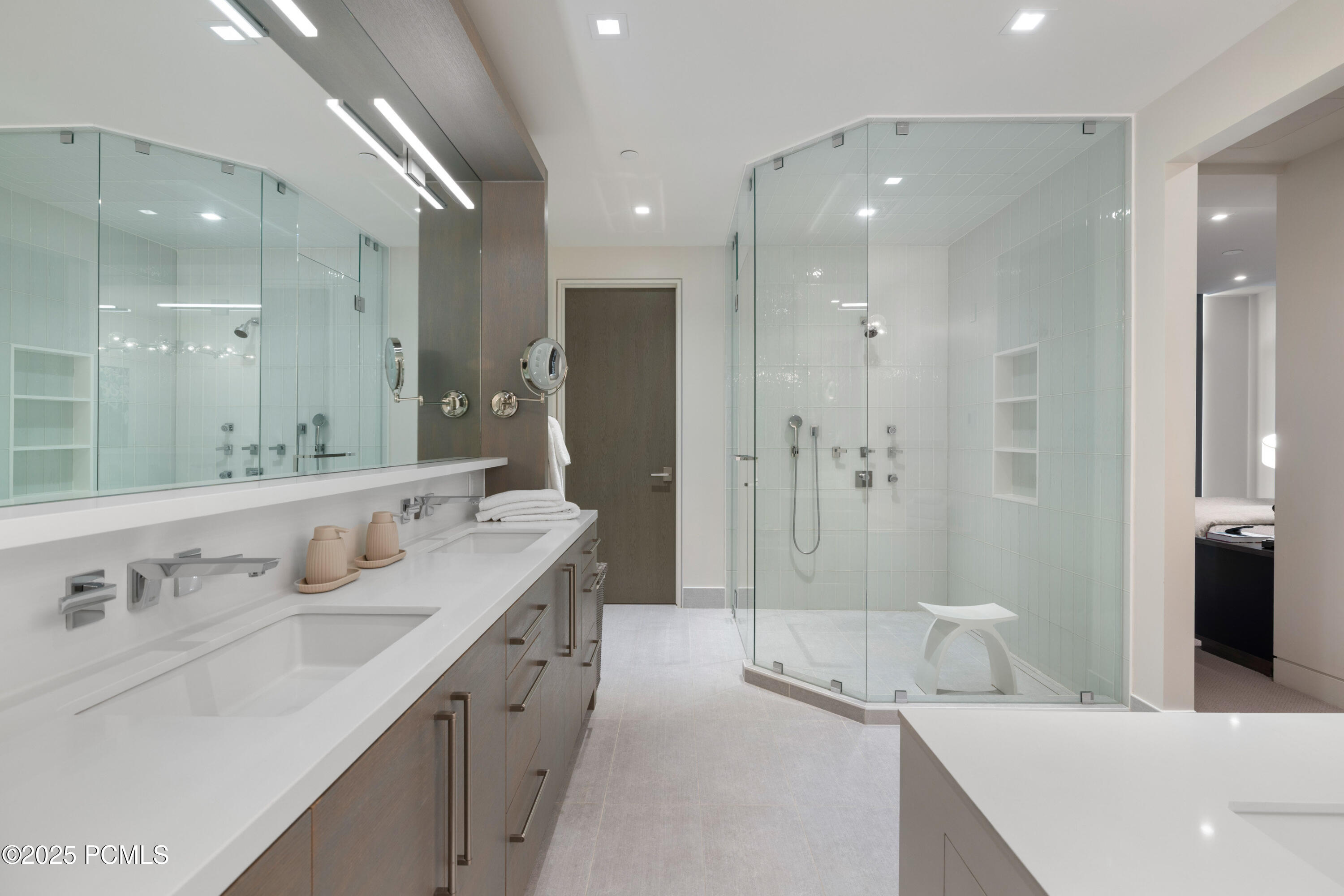 8910 Empire Club Drive, 603