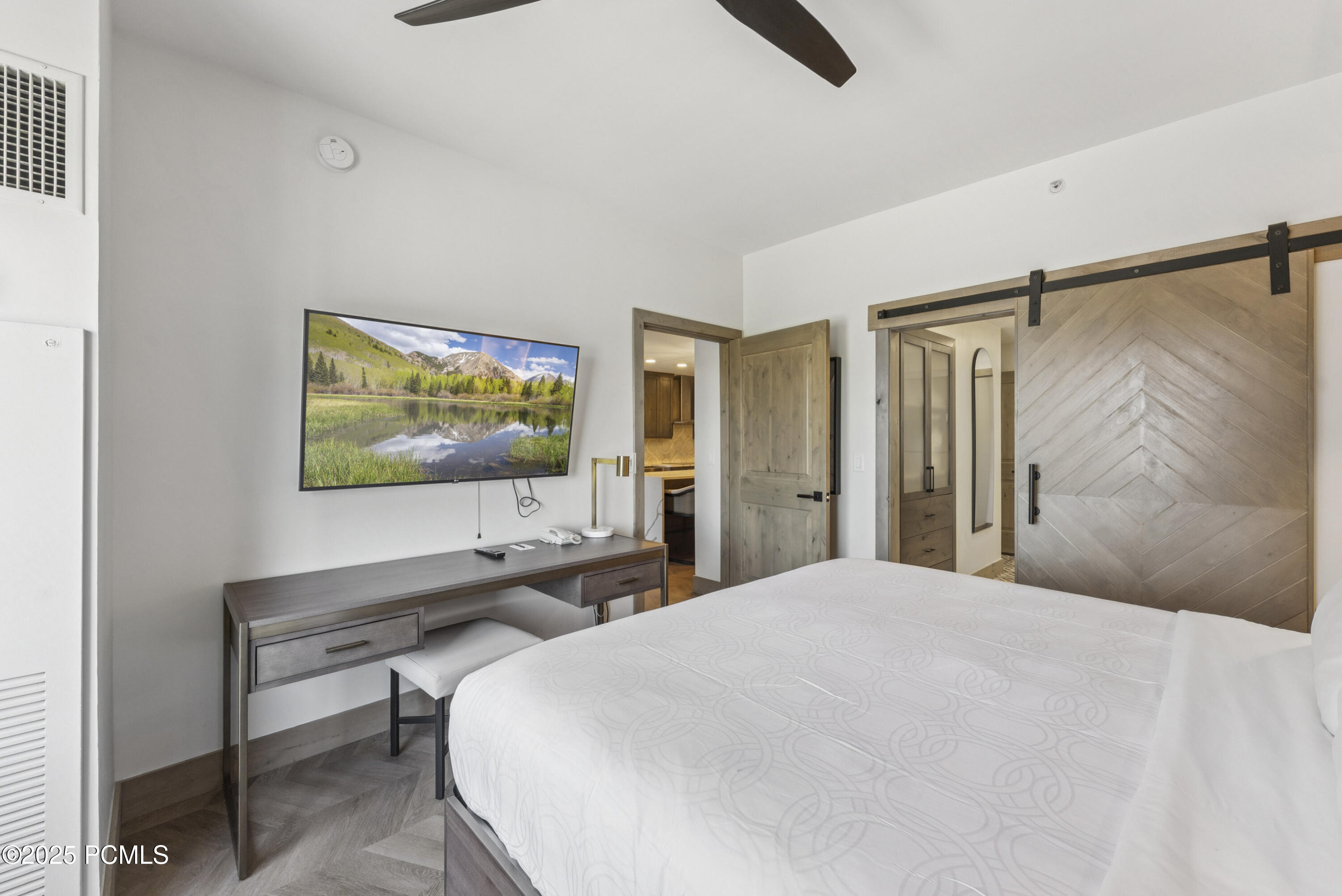 3000 Canyons Resort Drive, 3303a