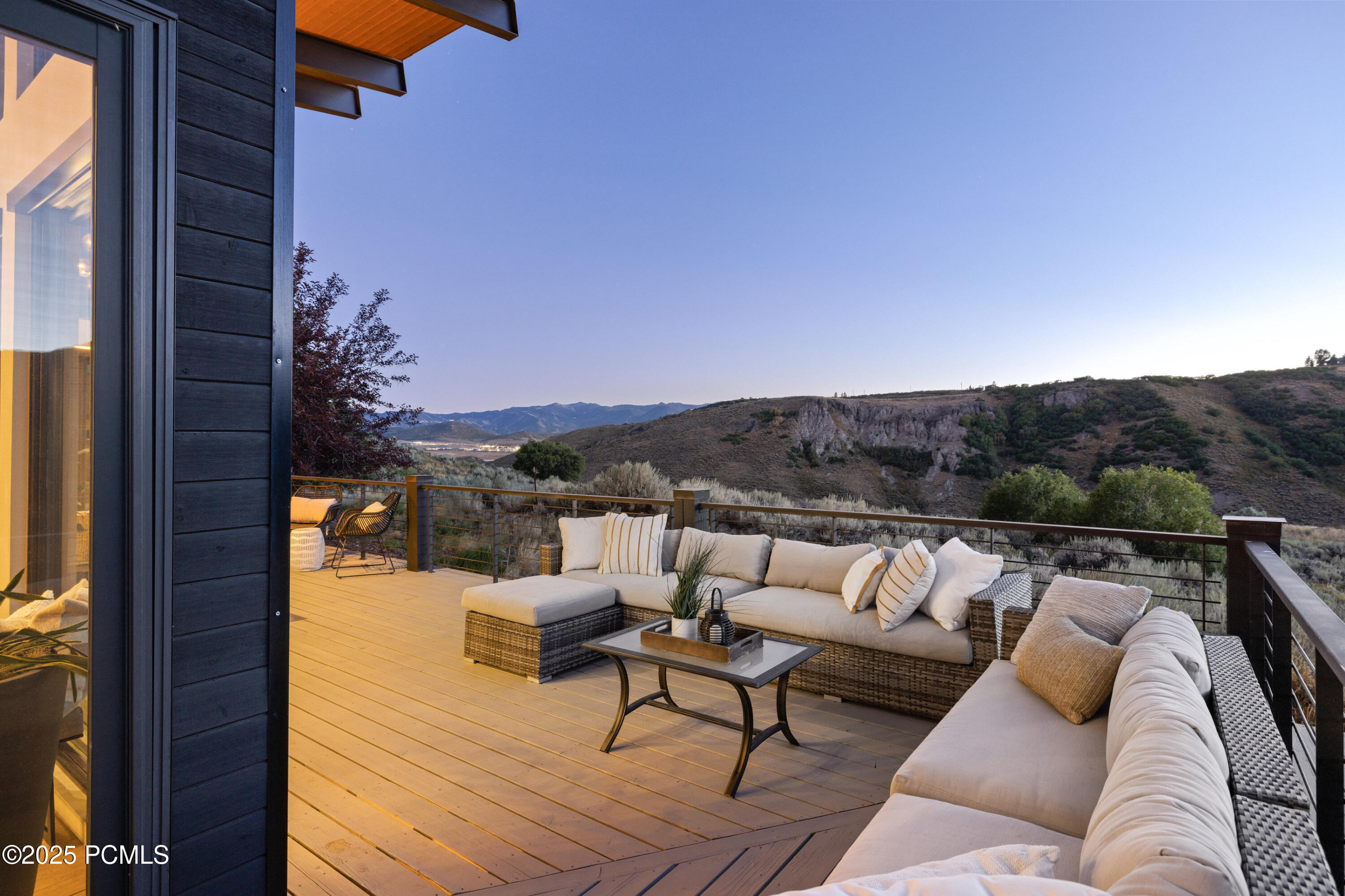 836 Canyon Gate Road