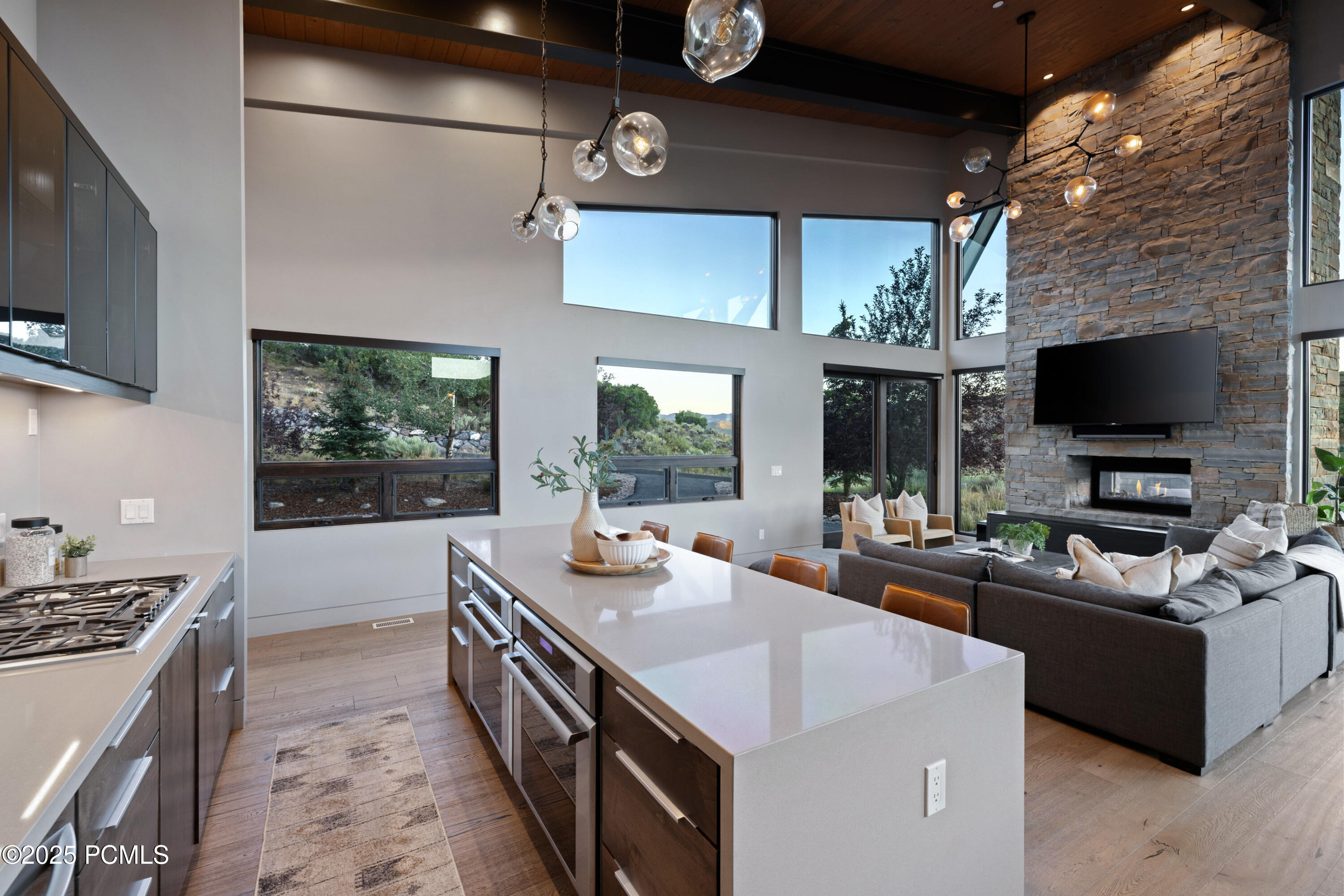 836 Canyon Gate Road