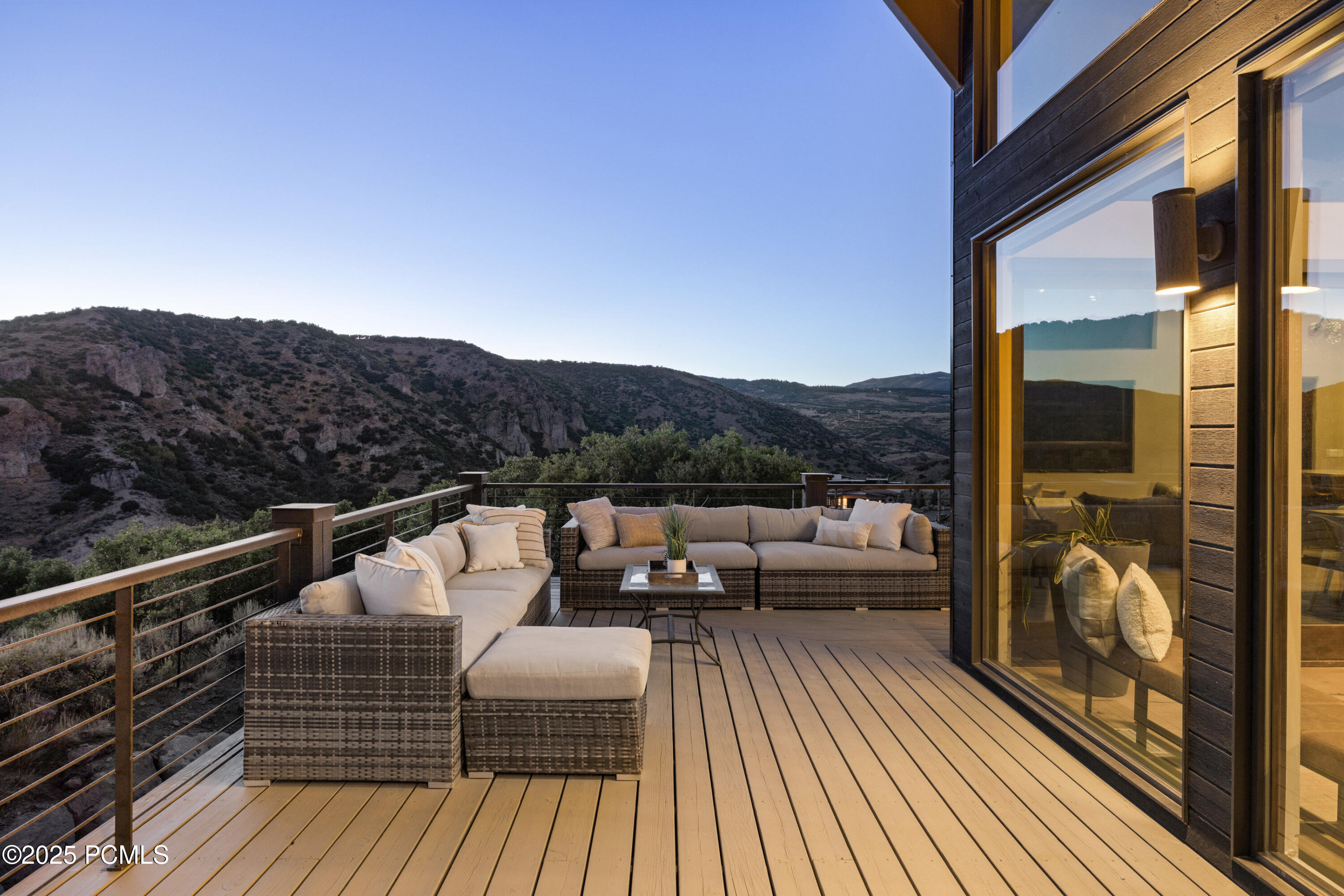 836 Canyon Gate Road