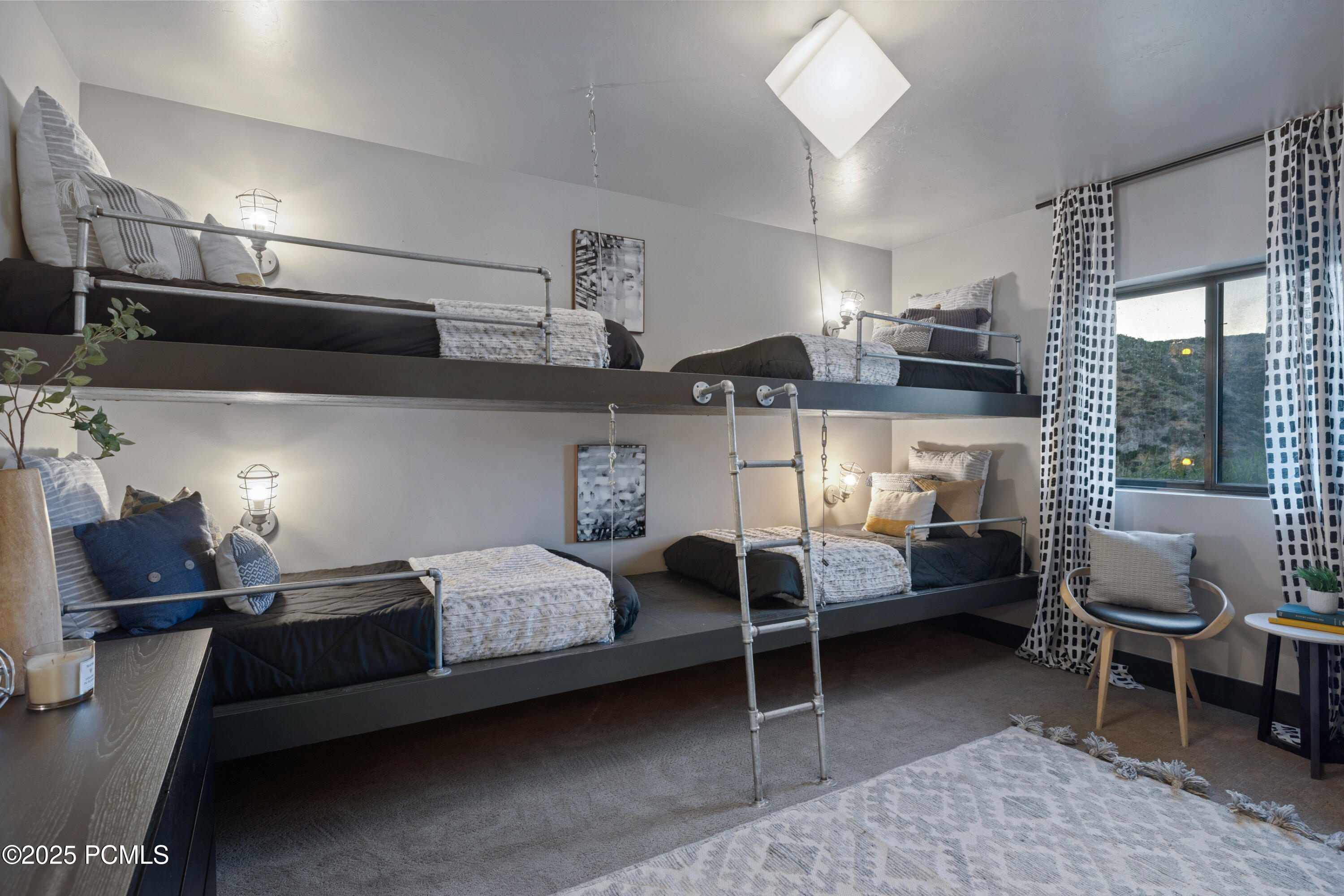 836 Canyon Gate Road