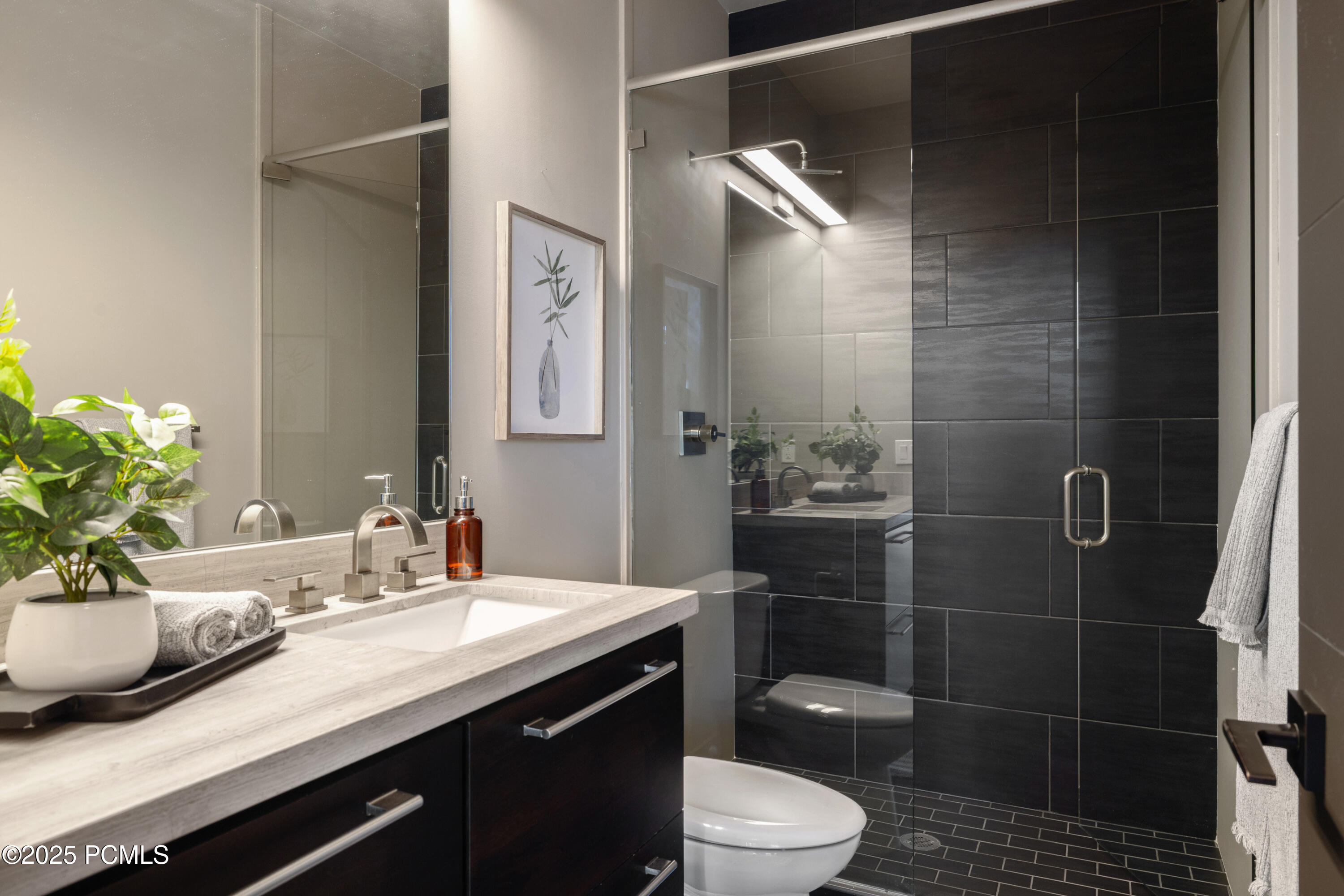 836 Canyon Gate Road