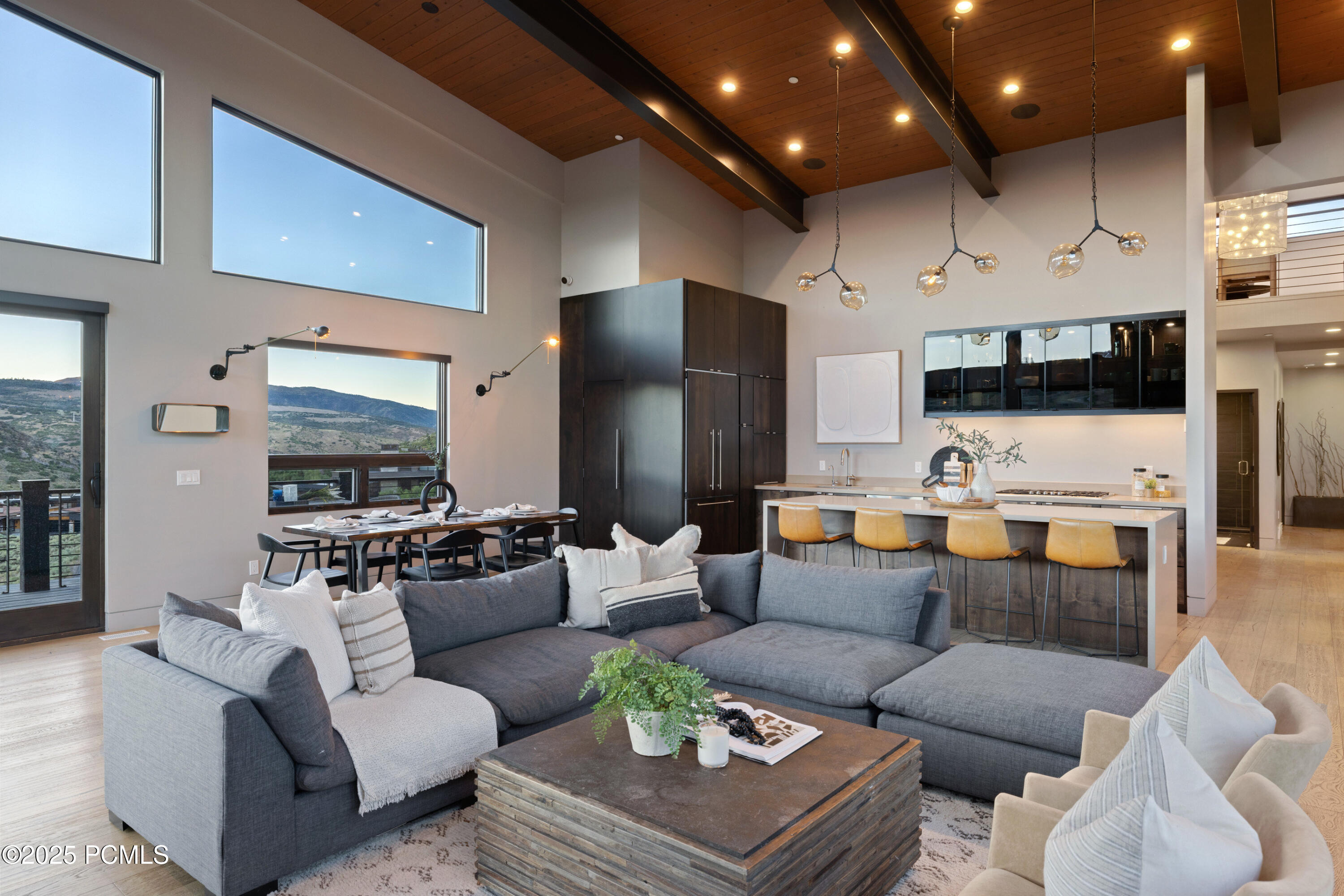 836 Canyon Gate Road