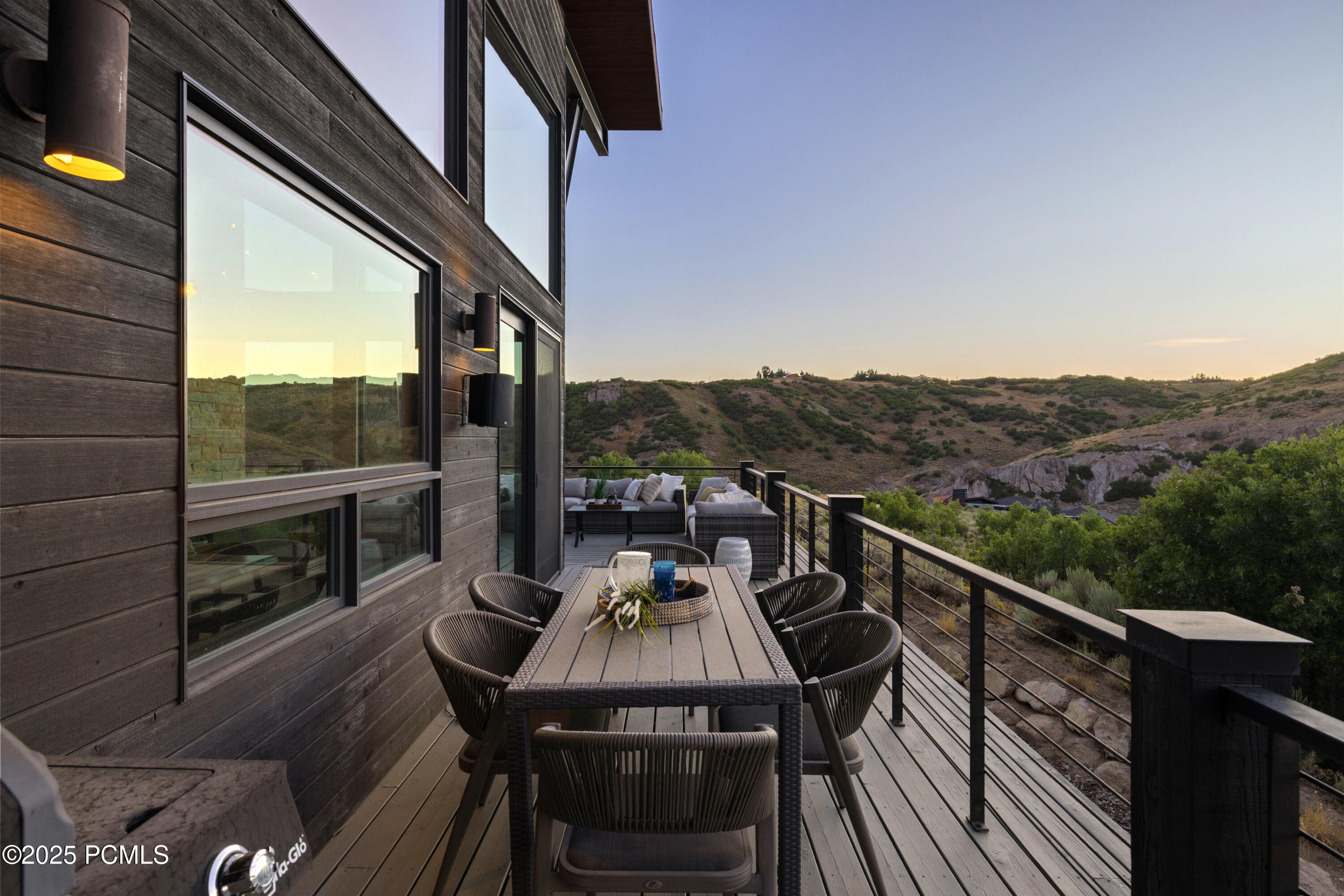 836 Canyon Gate Road