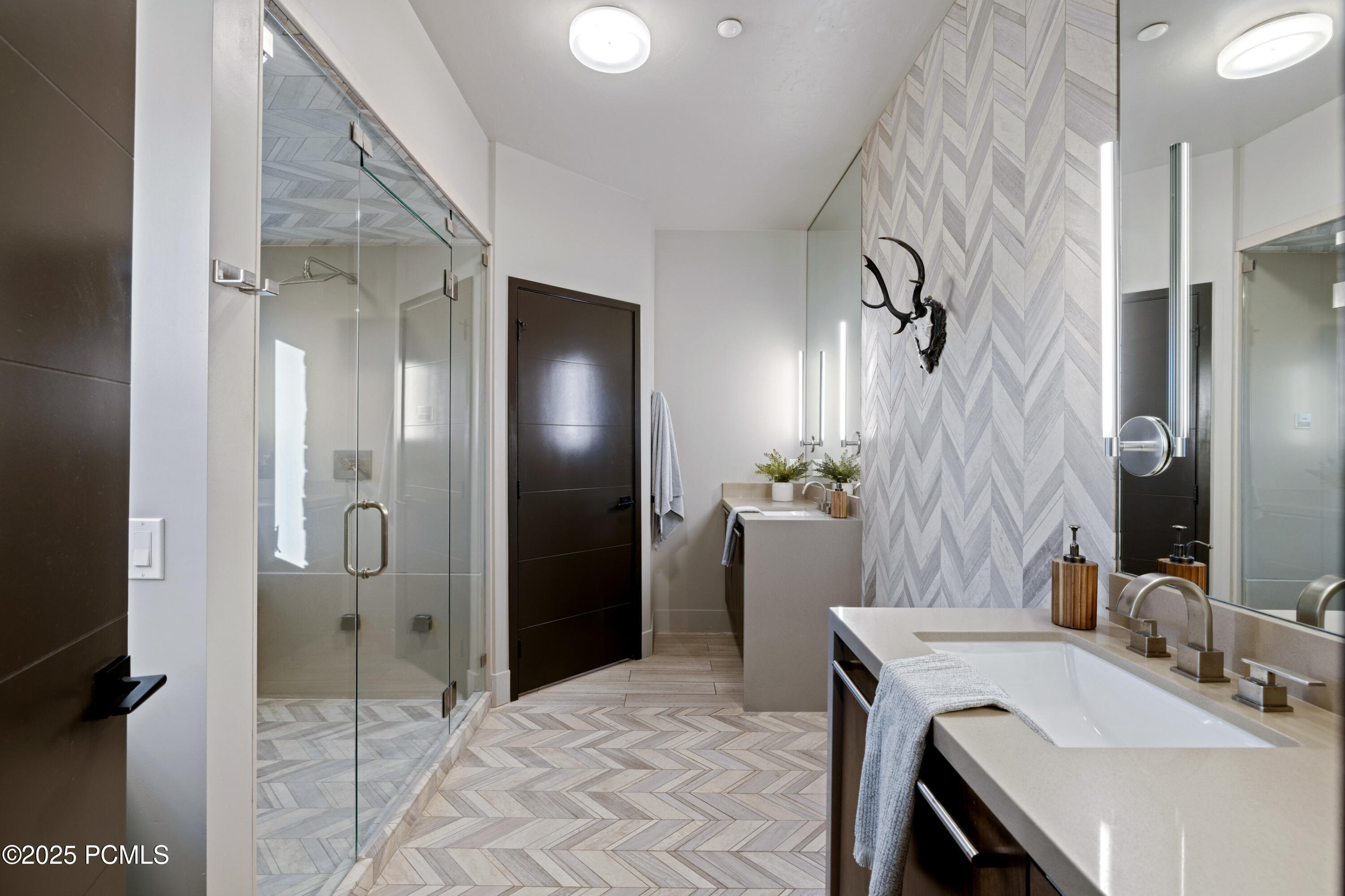 836 Canyon Gate Road