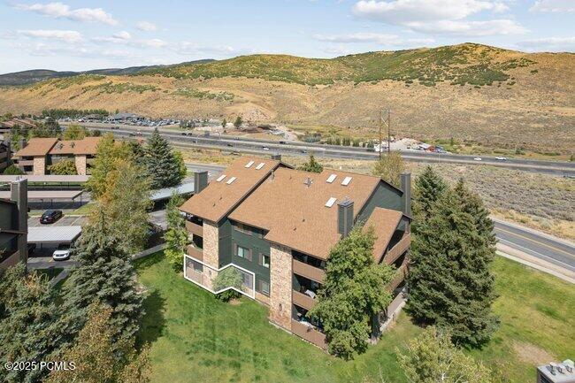 6851 N 2200 West 10g