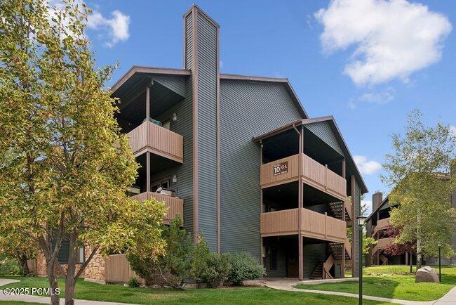 6851 N 2200 West 10g