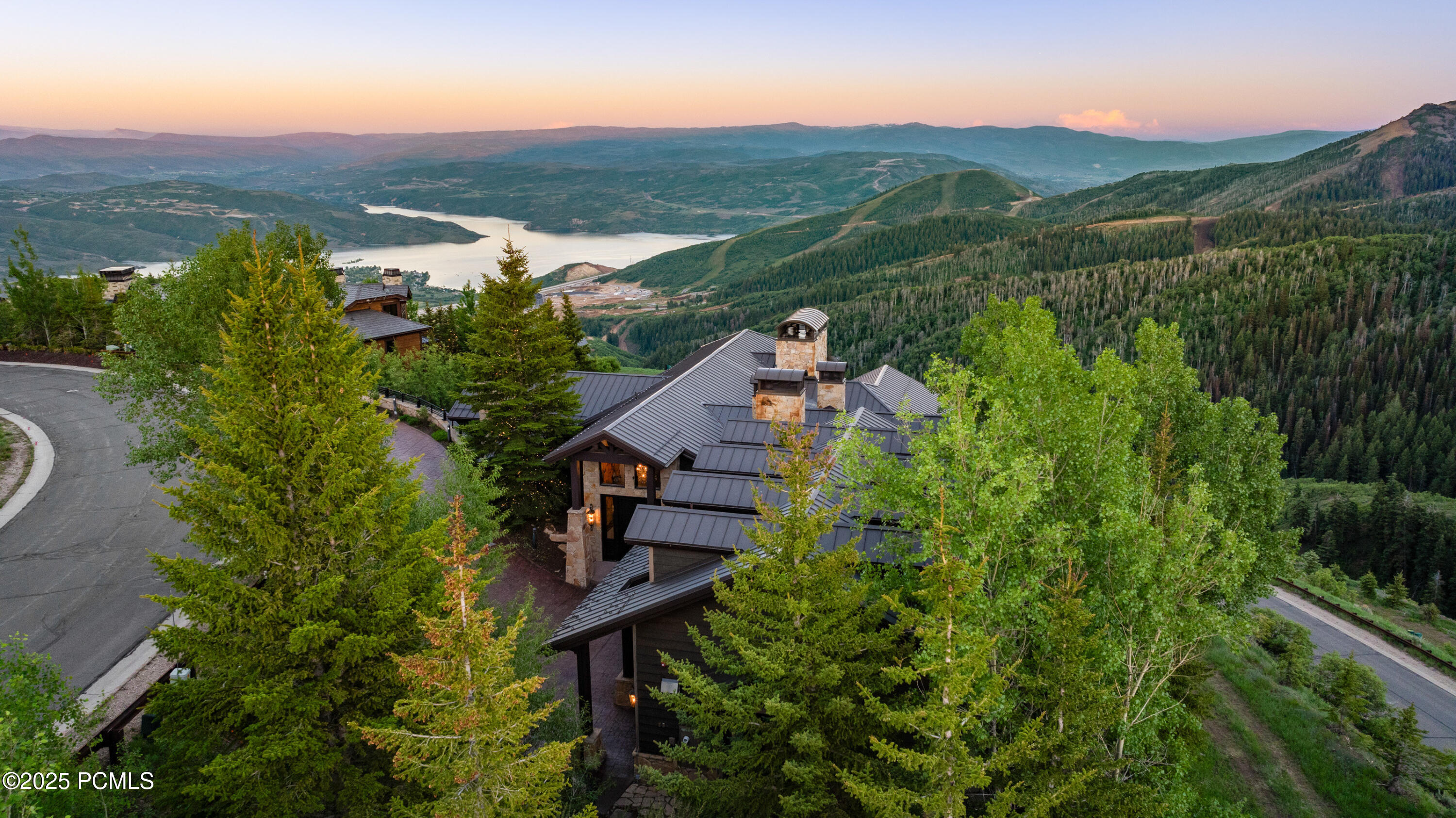 9985 Summit View Drive