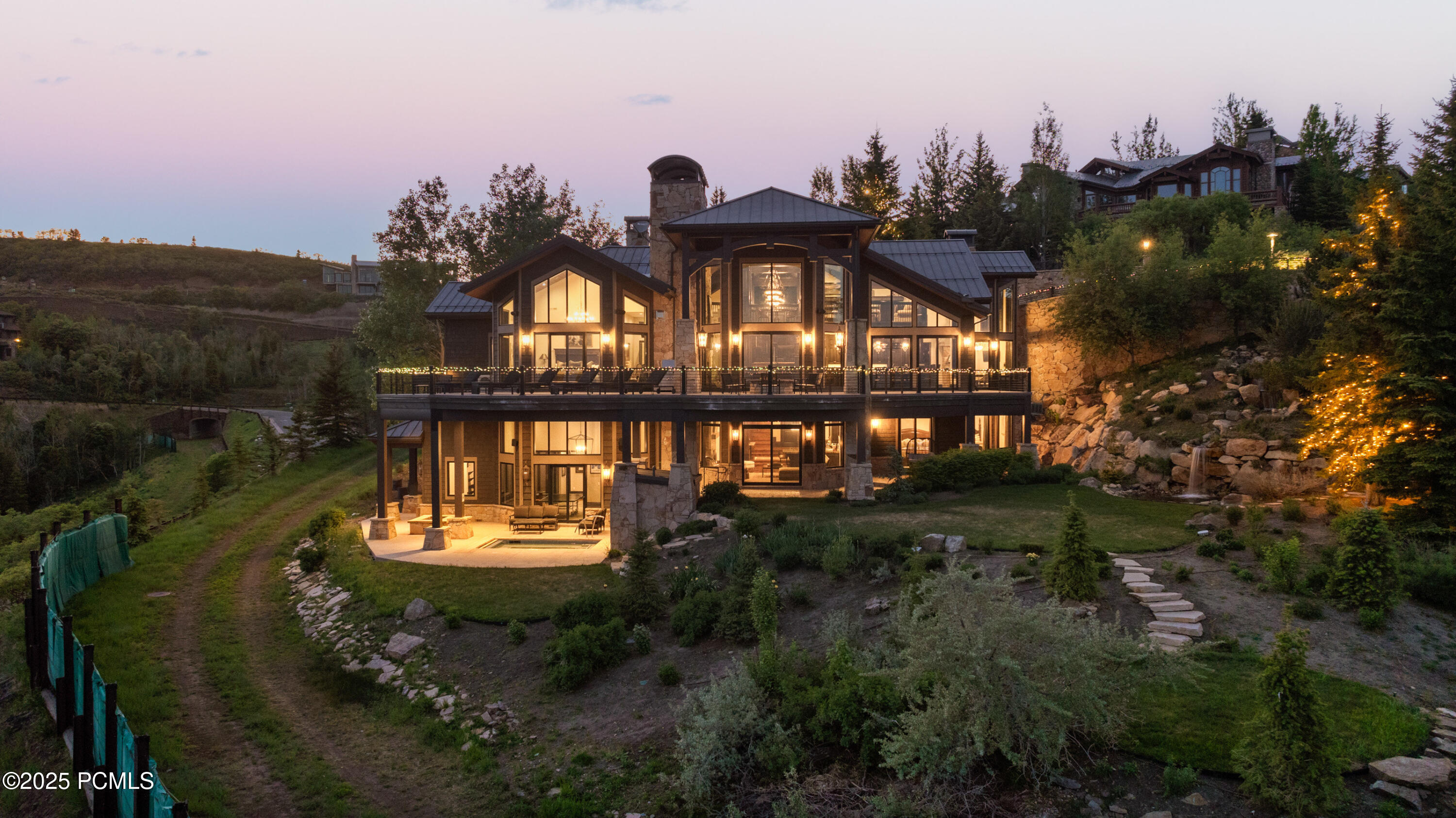 9985 Summit View Drive