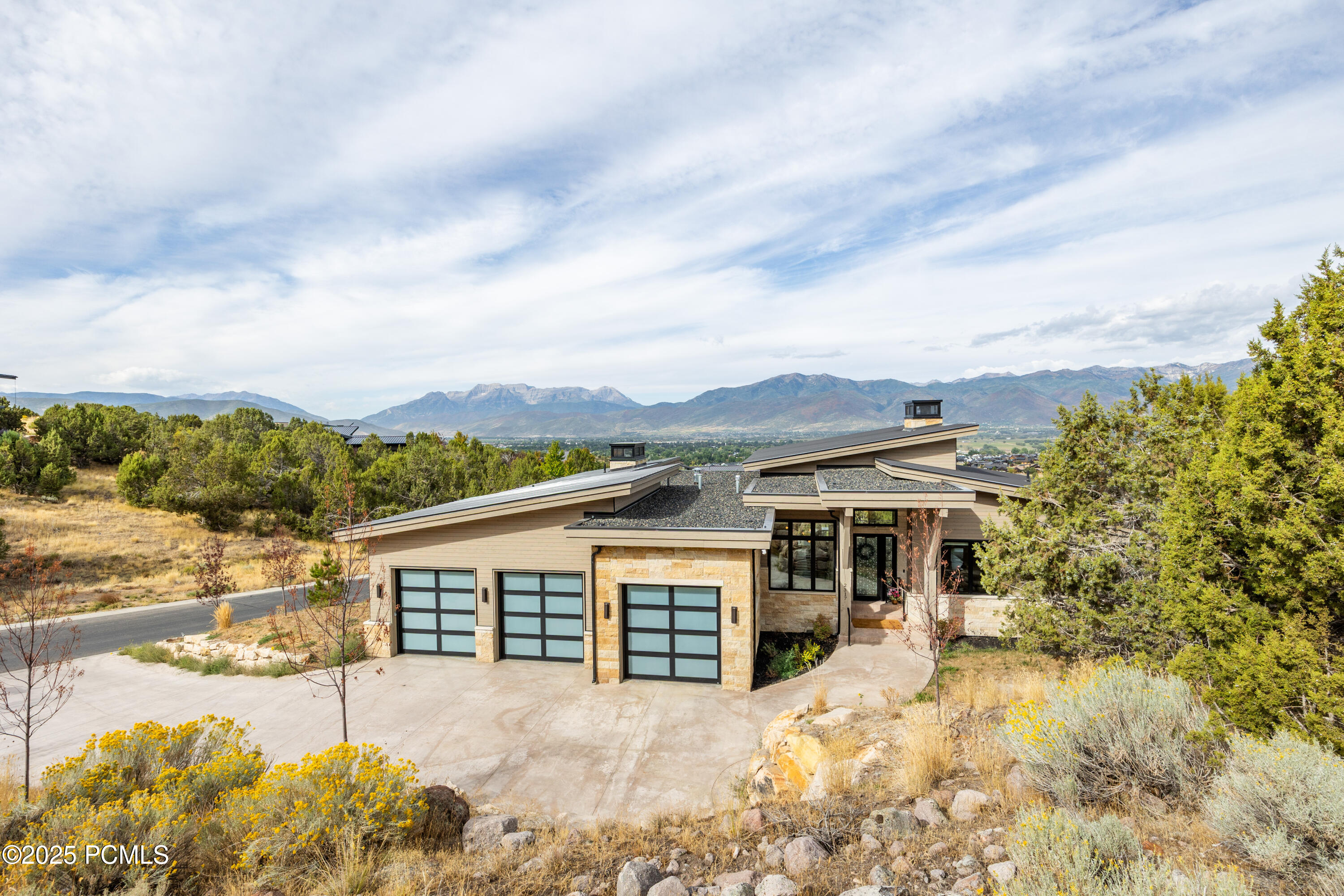 2317 E Red Knob Way