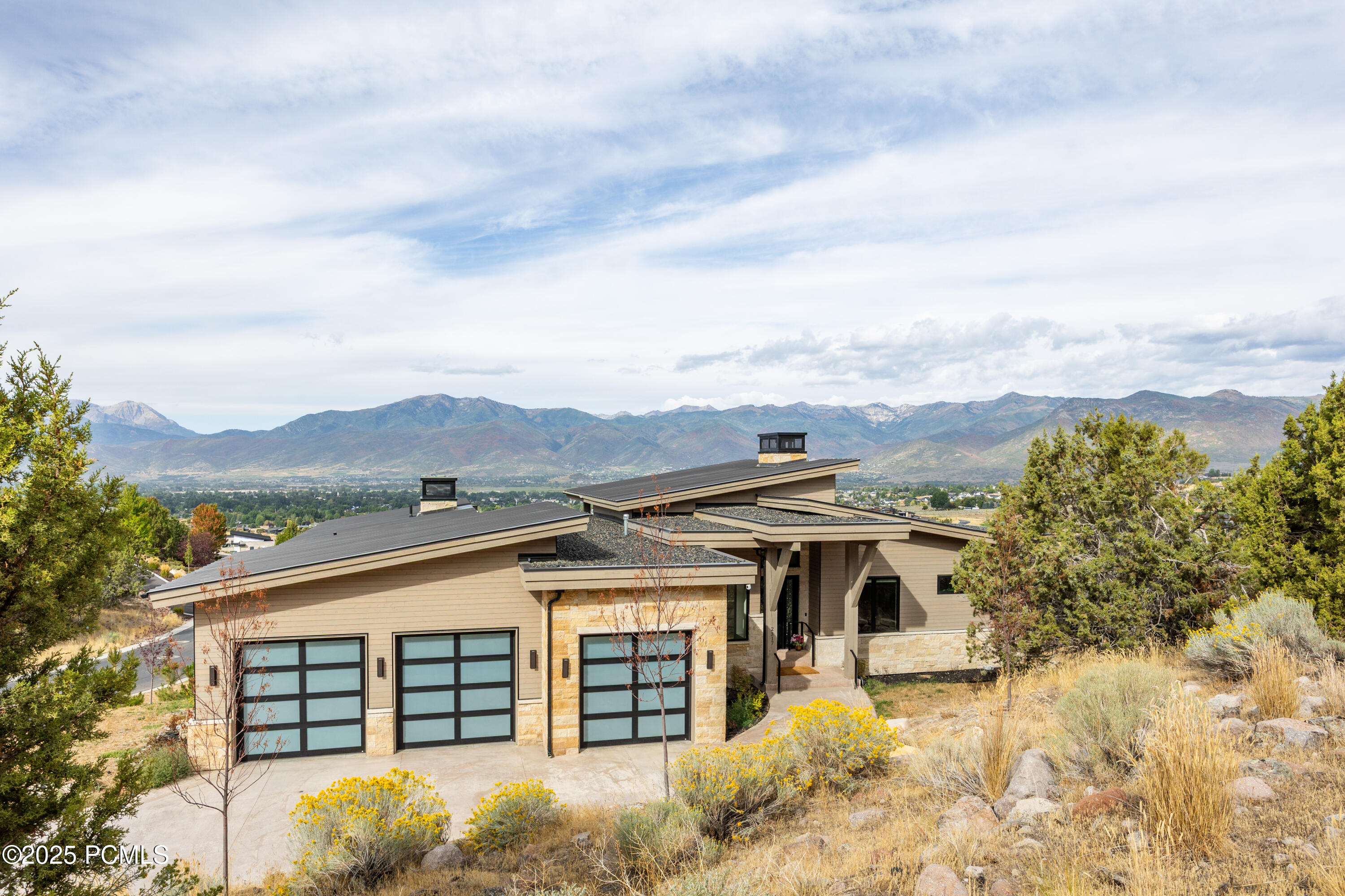 2317 E Red Knob Way