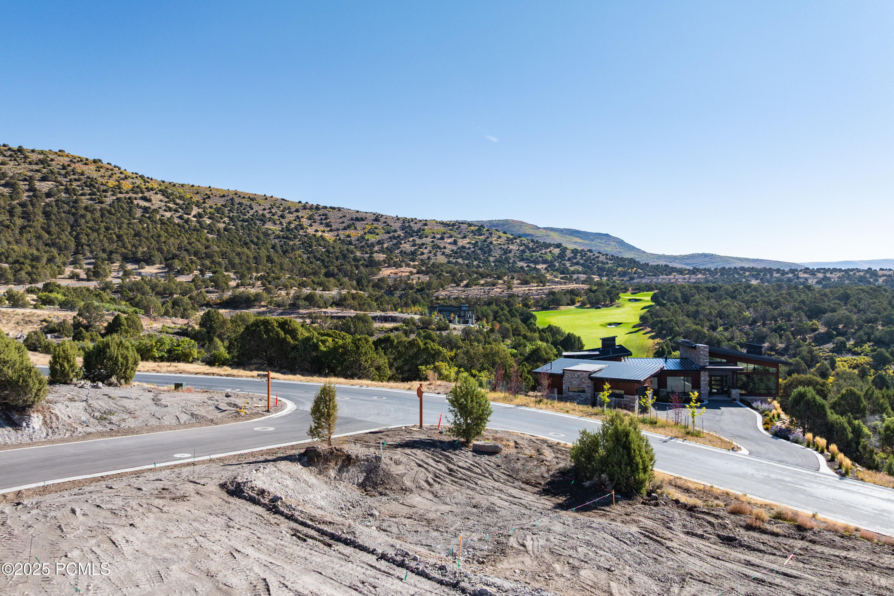 2756 E Granite Peak Drive