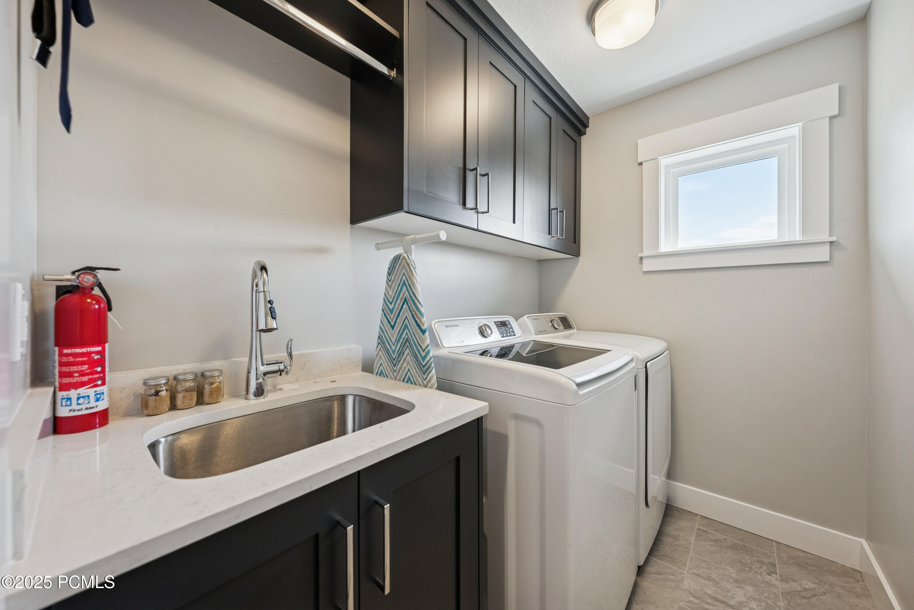 2626 W Midas Side Way