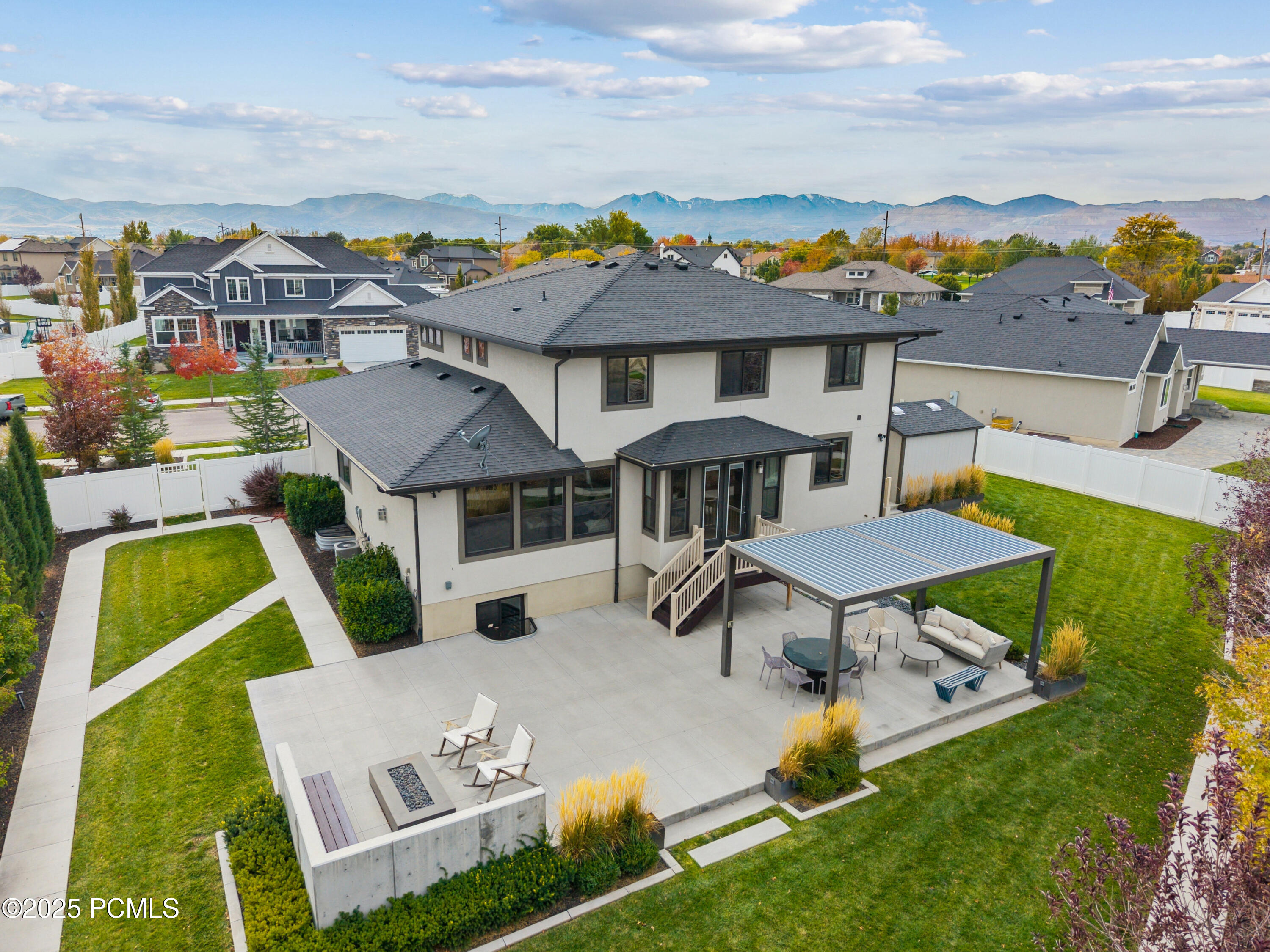 2626 W Midas Side Way