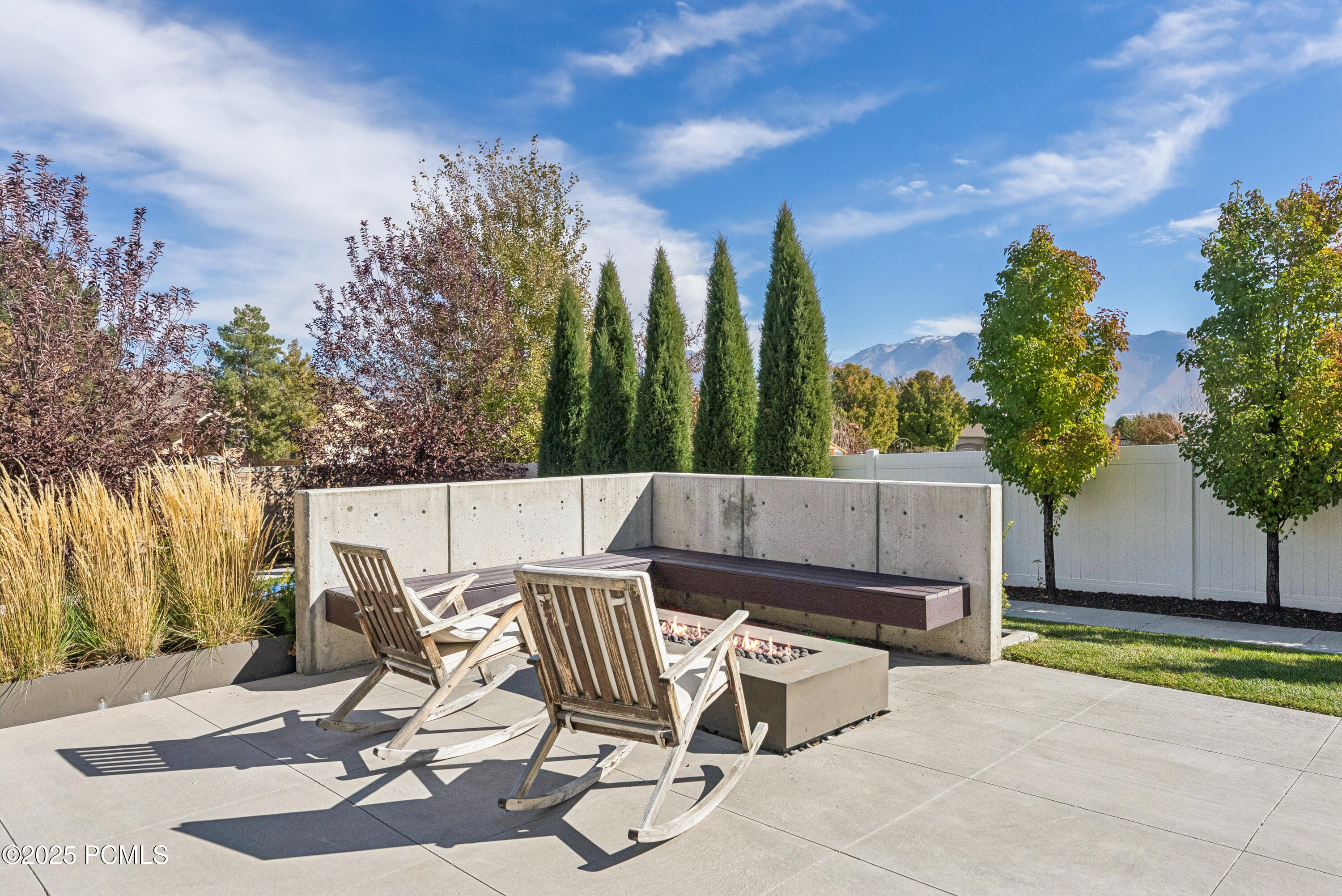 2626 W Midas Side Way