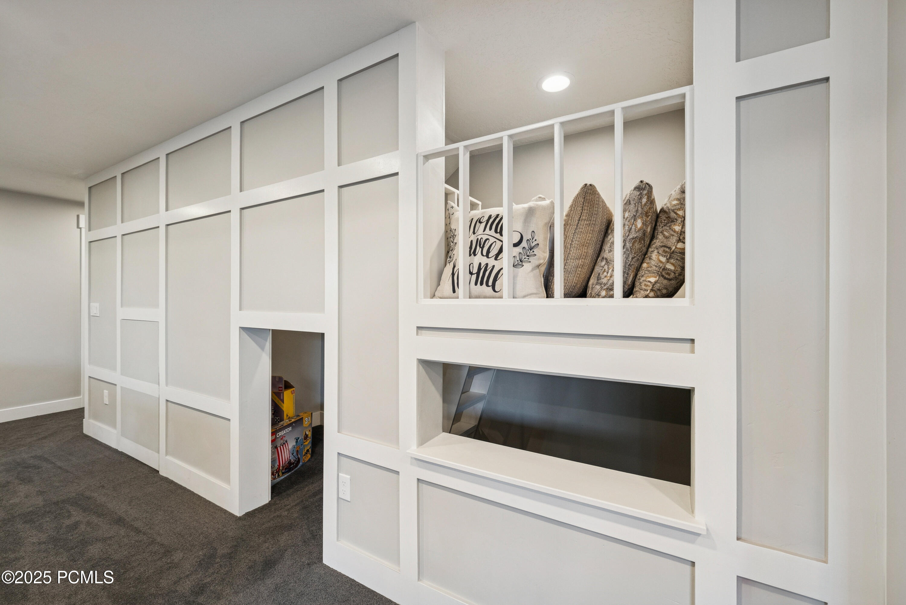 2626 W Midas Side Way