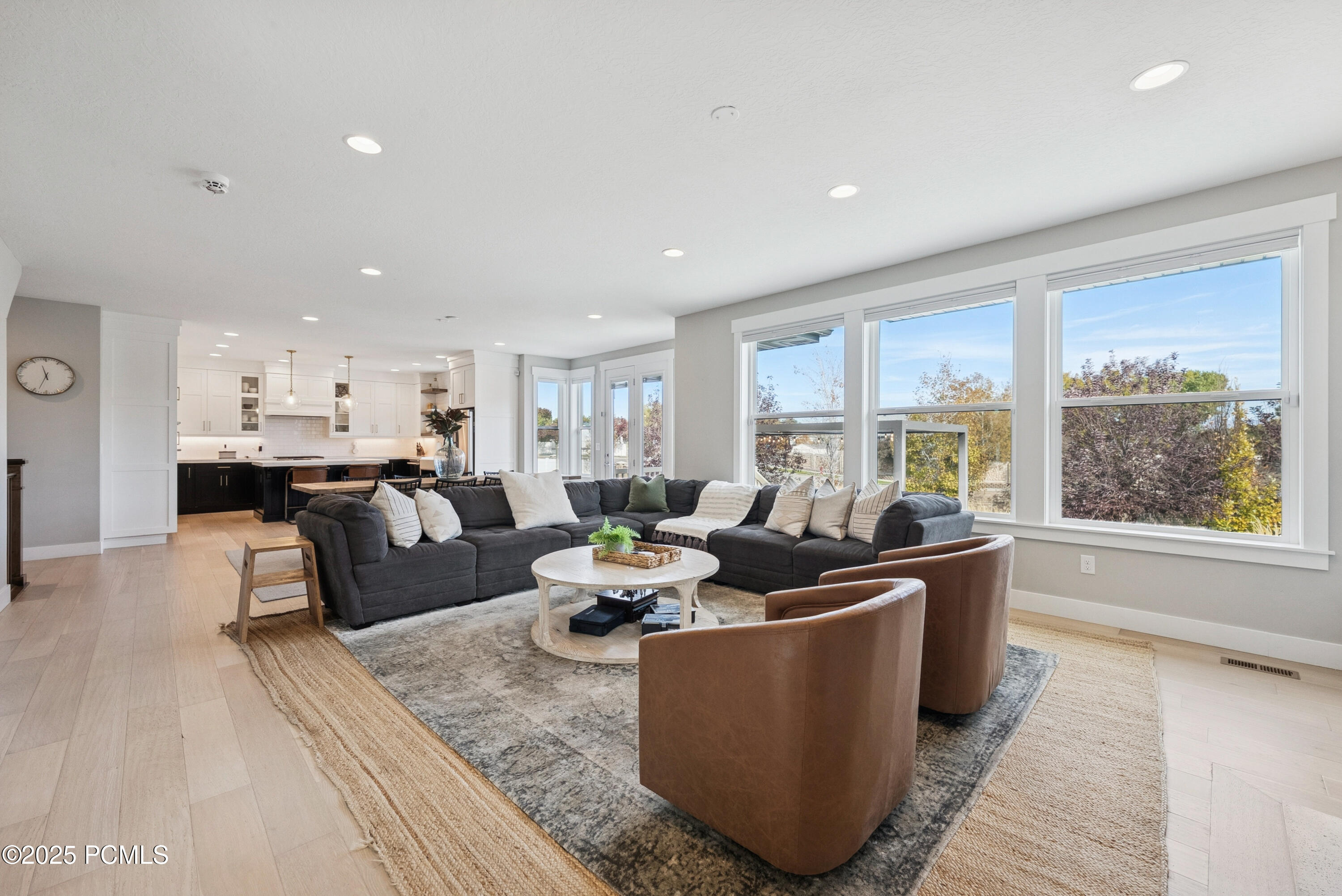 2626 W Midas Side Way