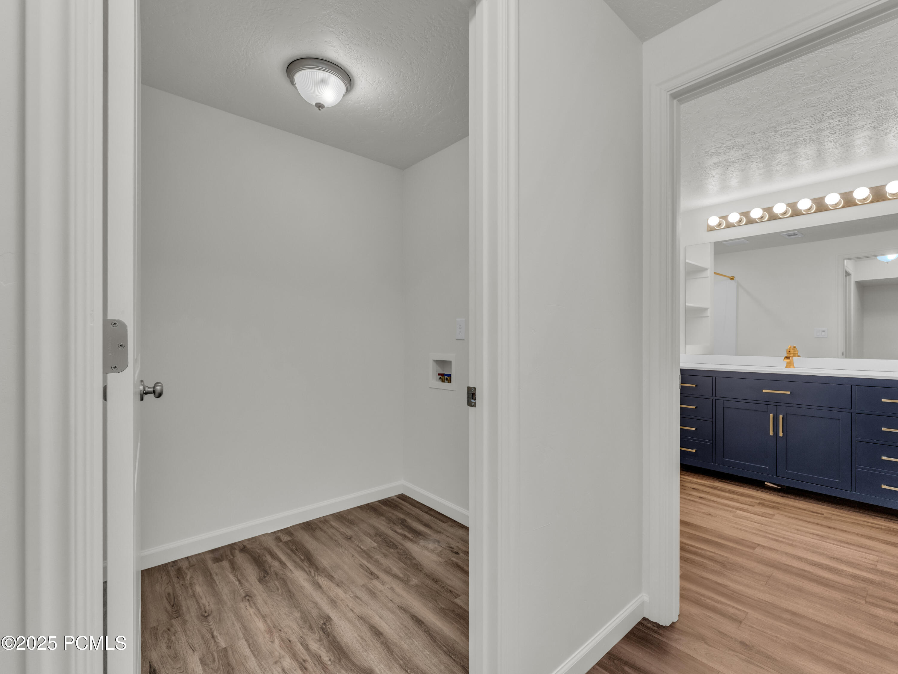 13249 S Shearing Cove