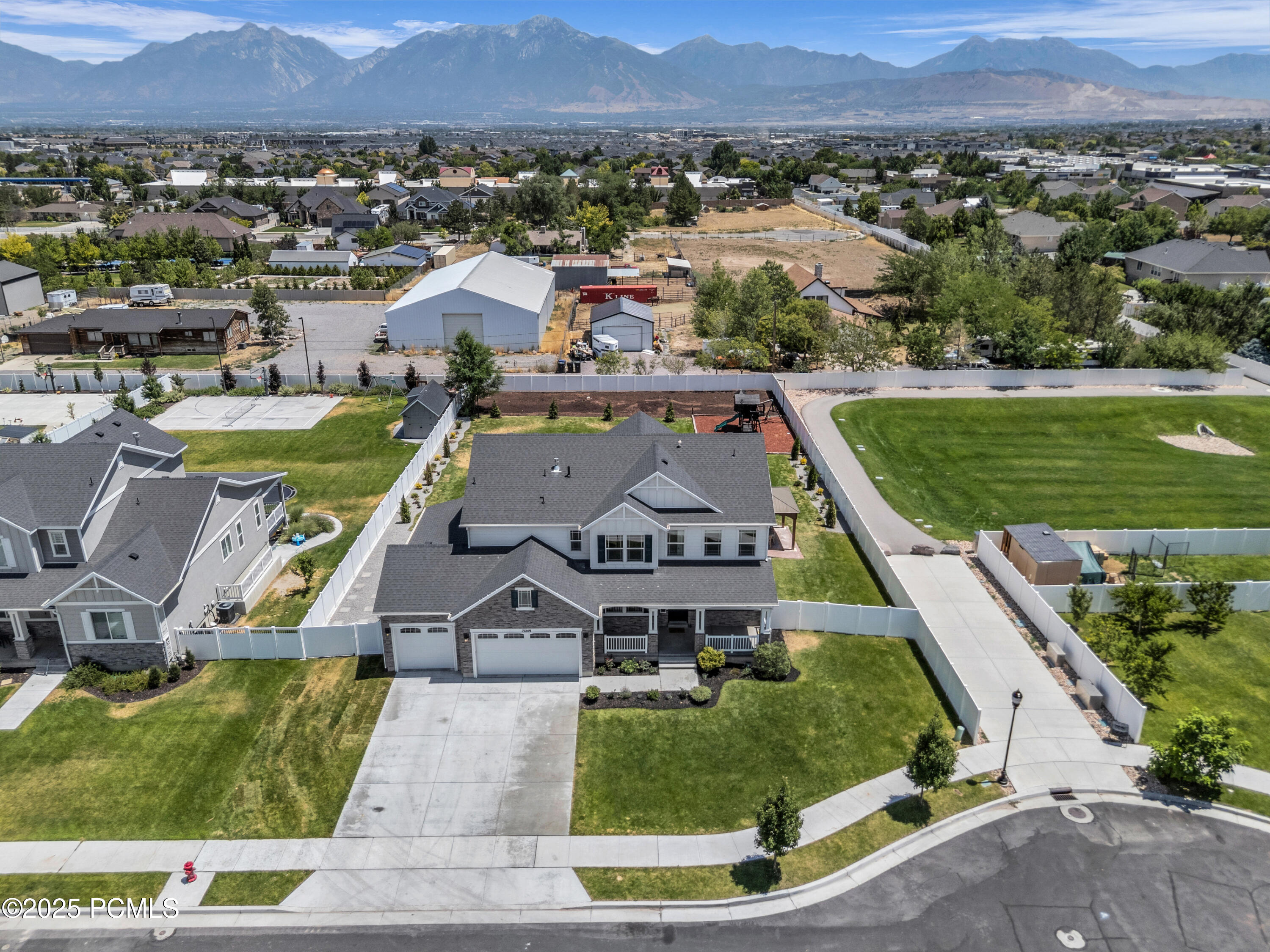 13249 S Shearing Cove